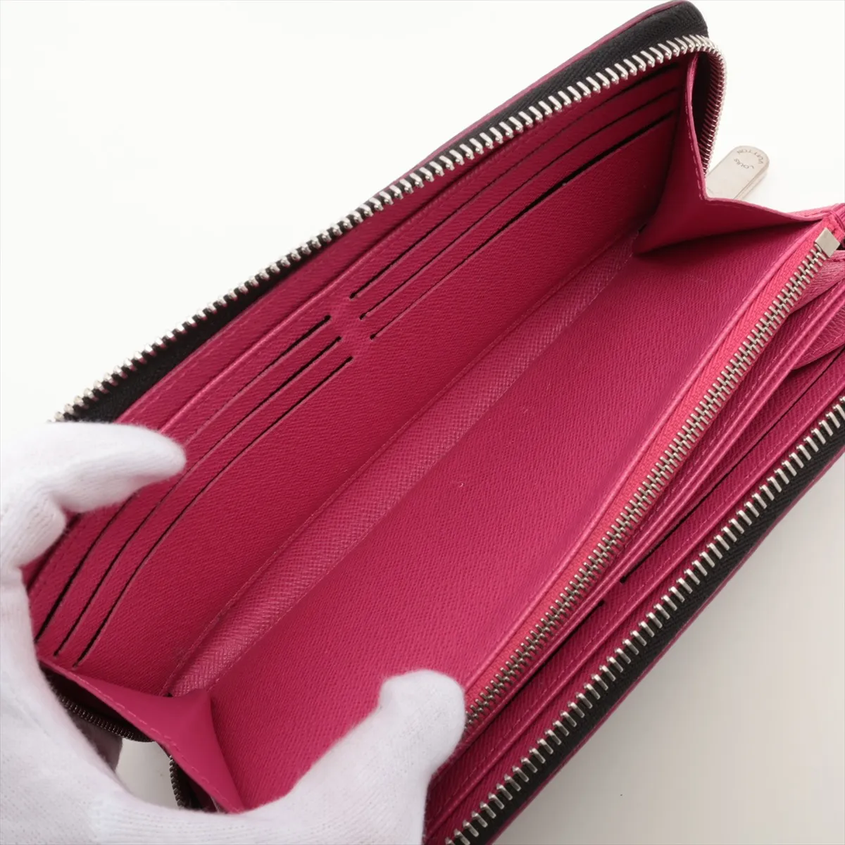 Epi Zippy Wallet M64838 GI0139 Noir x Hot Pink Round Zip Wallet — view 4