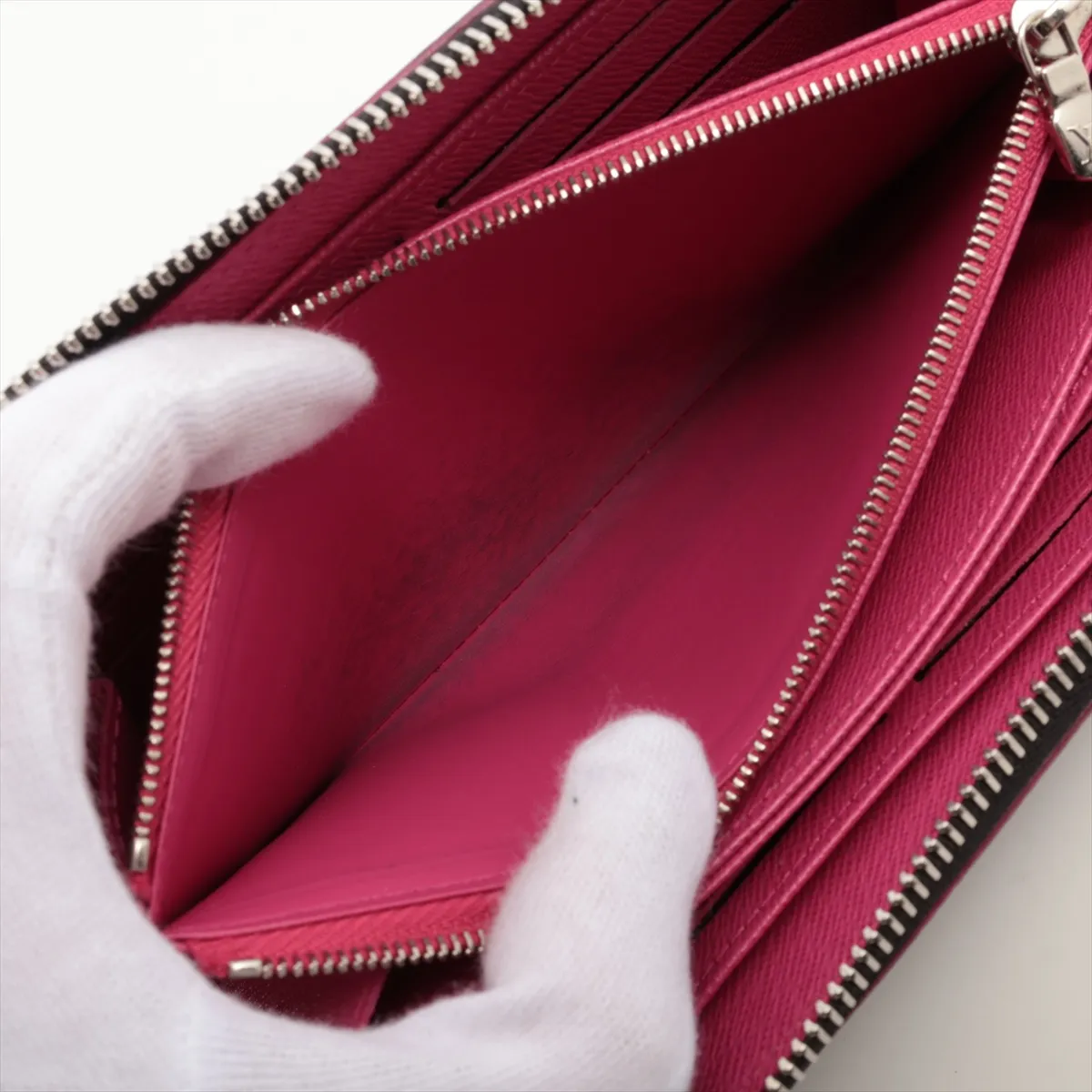 Epi Zippy Wallet M64838 GI0139 Noir x Hot Pink Round Zip Wallet — view 10