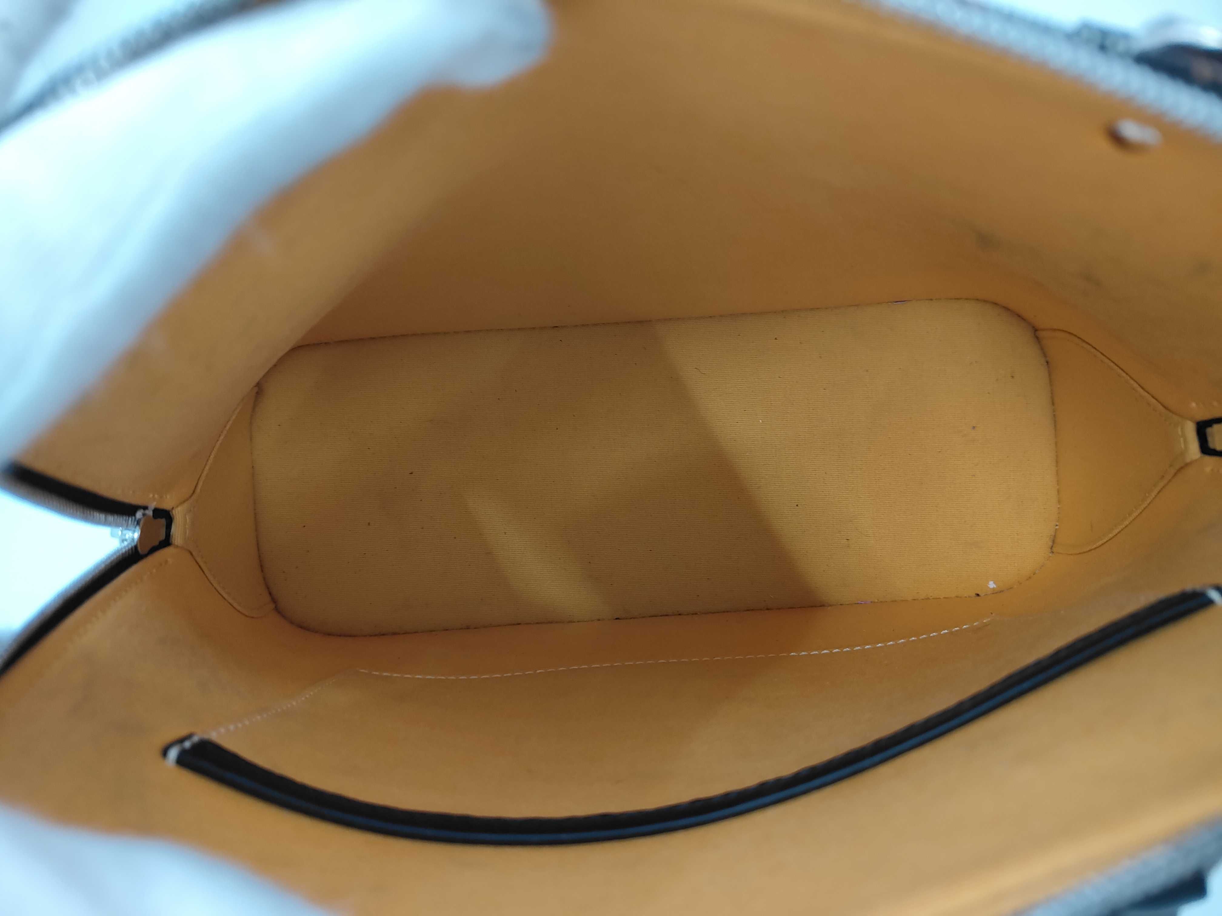 handbag — view 9