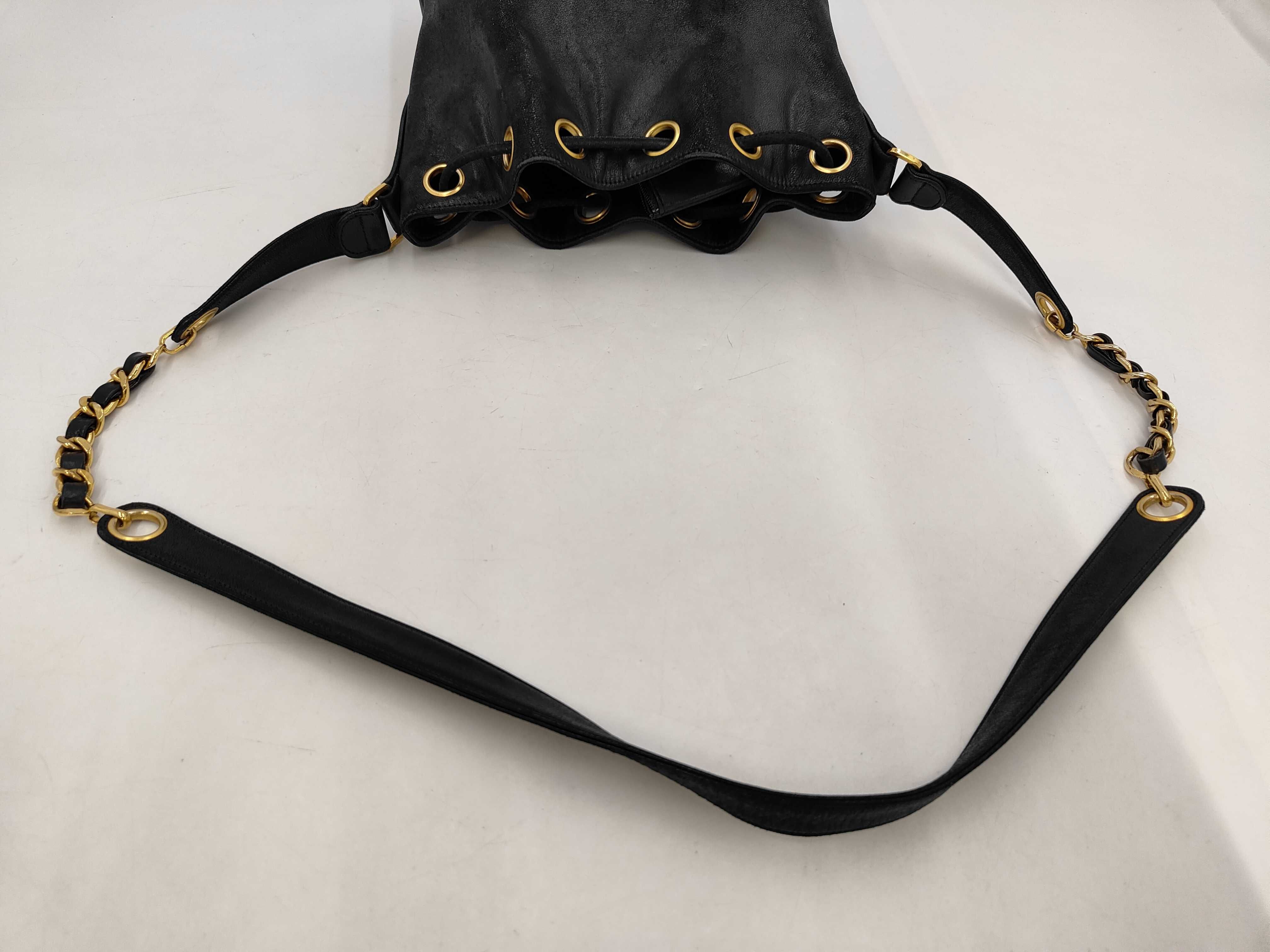 Triple Coco Mark Drawstring Shoulder Bag Leather Shoulder Bag — view 5