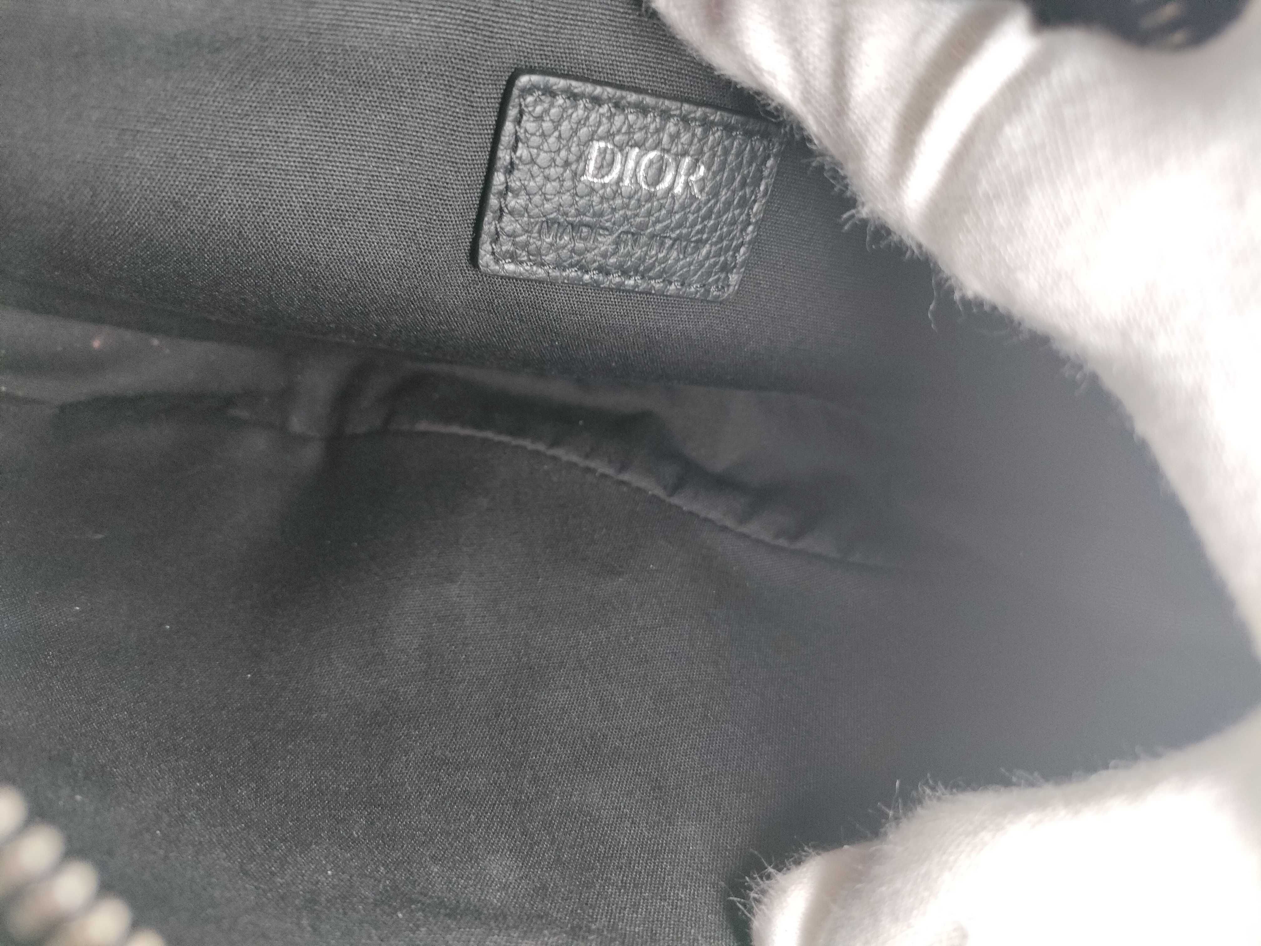ID- Saddle Bag 26 Canvas Black Crossbody Bag SHW Bag — view 11