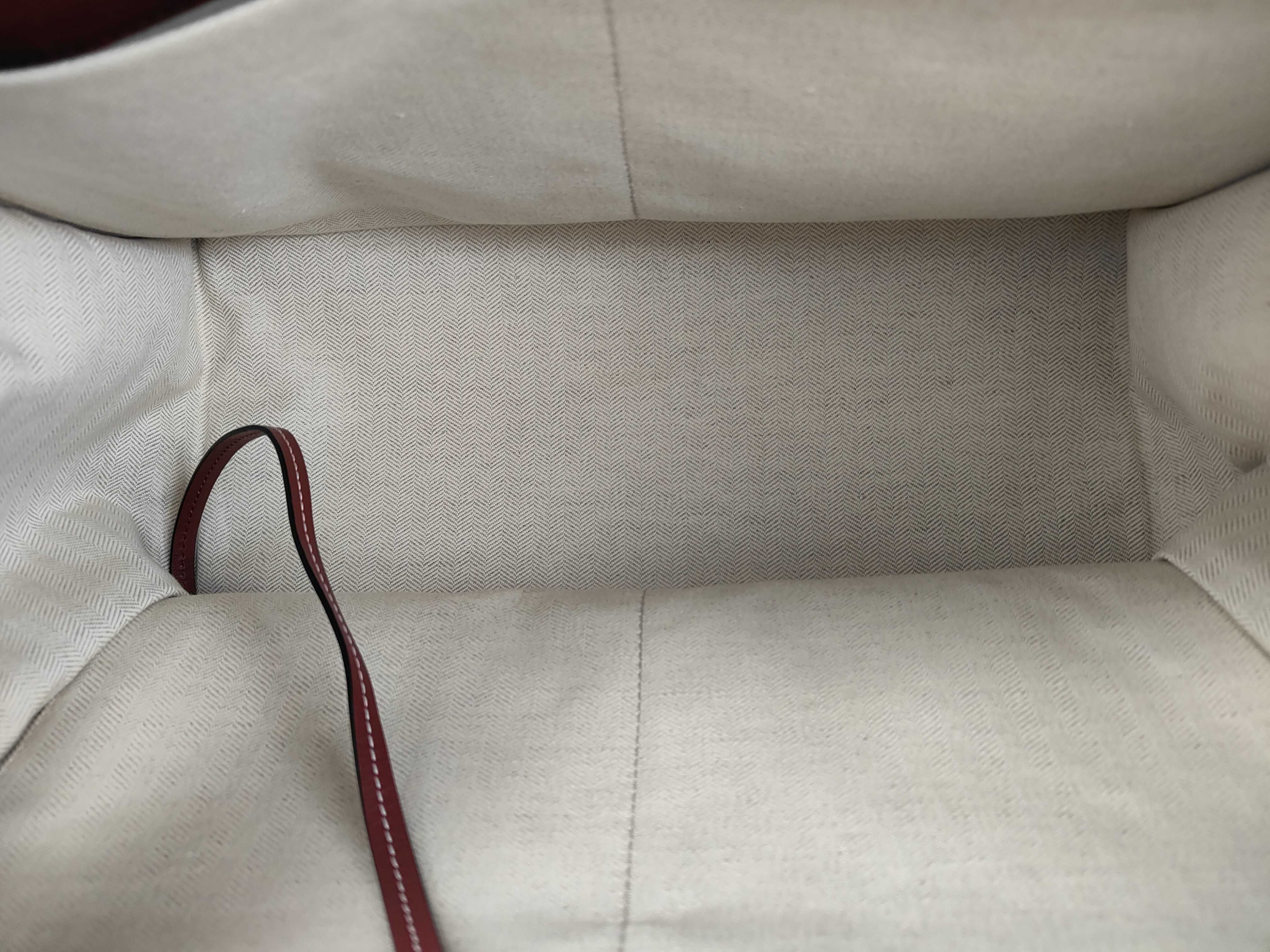 Anagram Cushion Leather Tote Bag — view 11