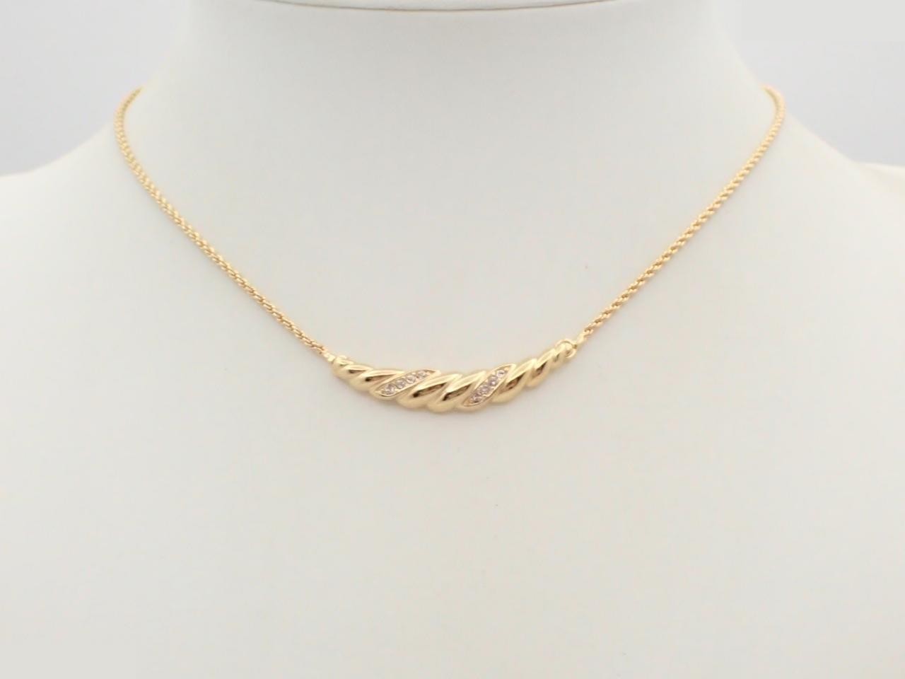 Other line: Precious metal necklaces and pendants, neck circumference approximately 38 cm. — view 3