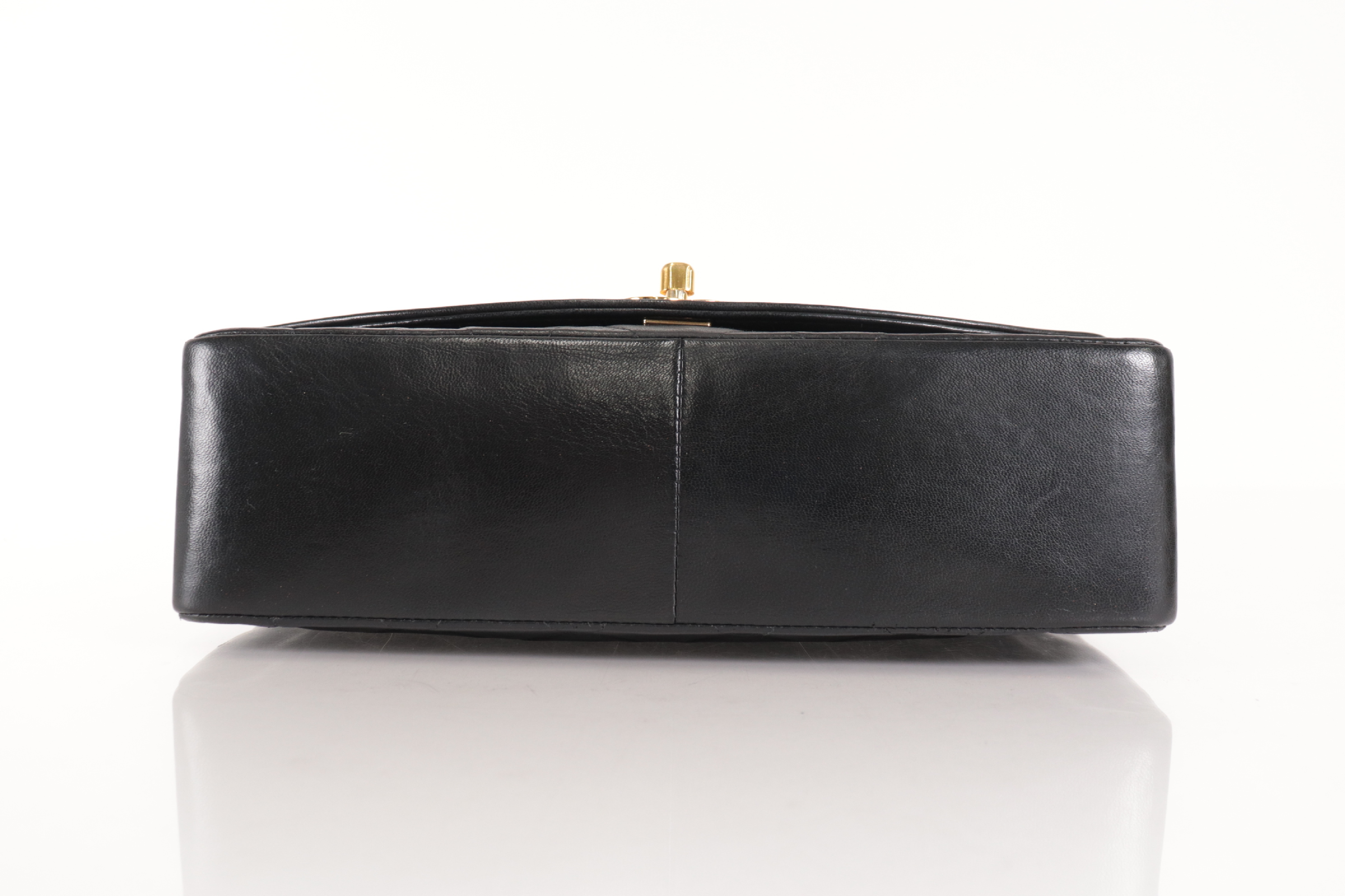 Diana 25 Lambskin Chain Shoulder Bag (Serial No. 2) — view 6