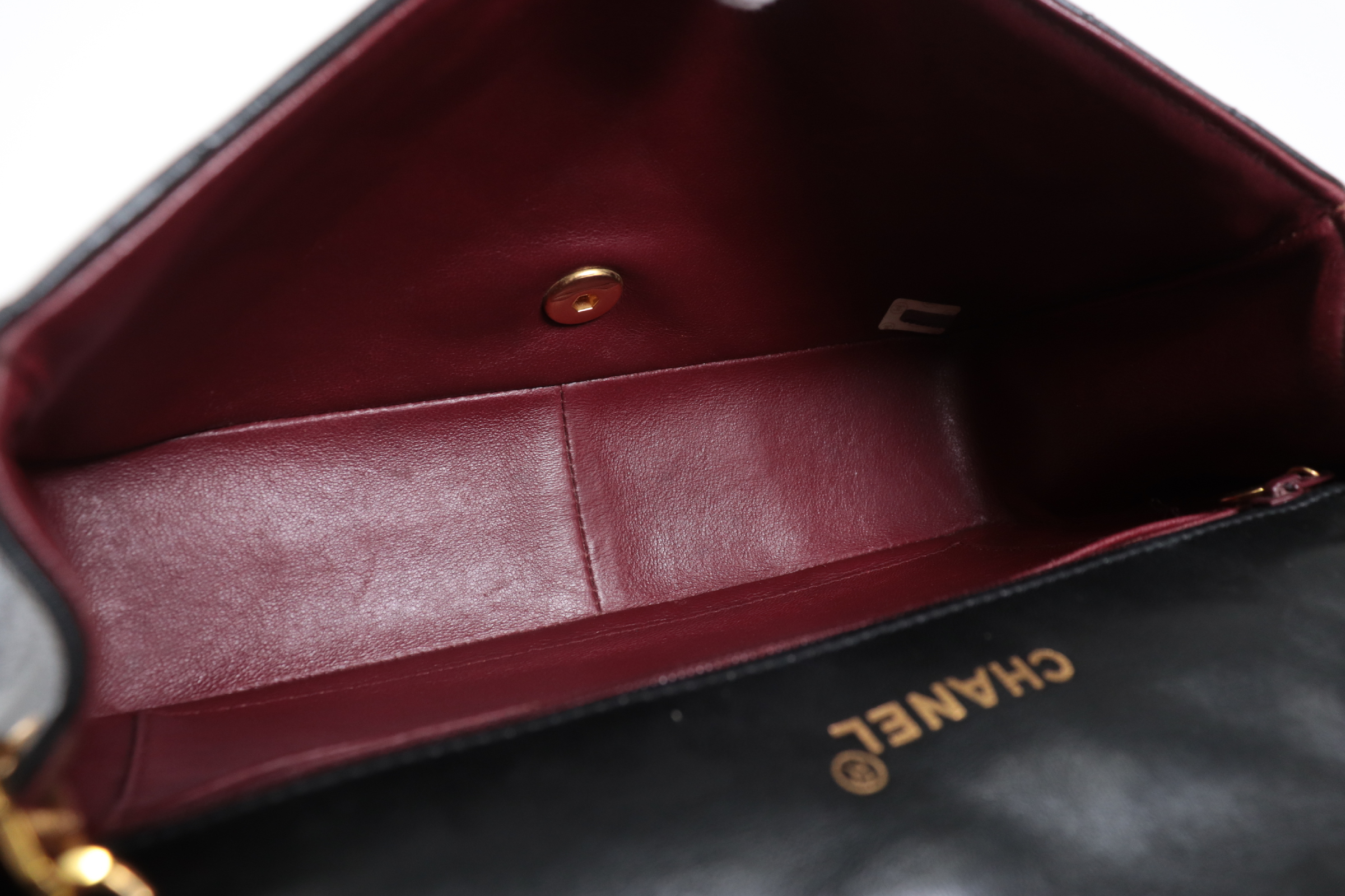 Diana 25 Lambskin Chain Shoulder Bag (Serial No. 2) — view 8
