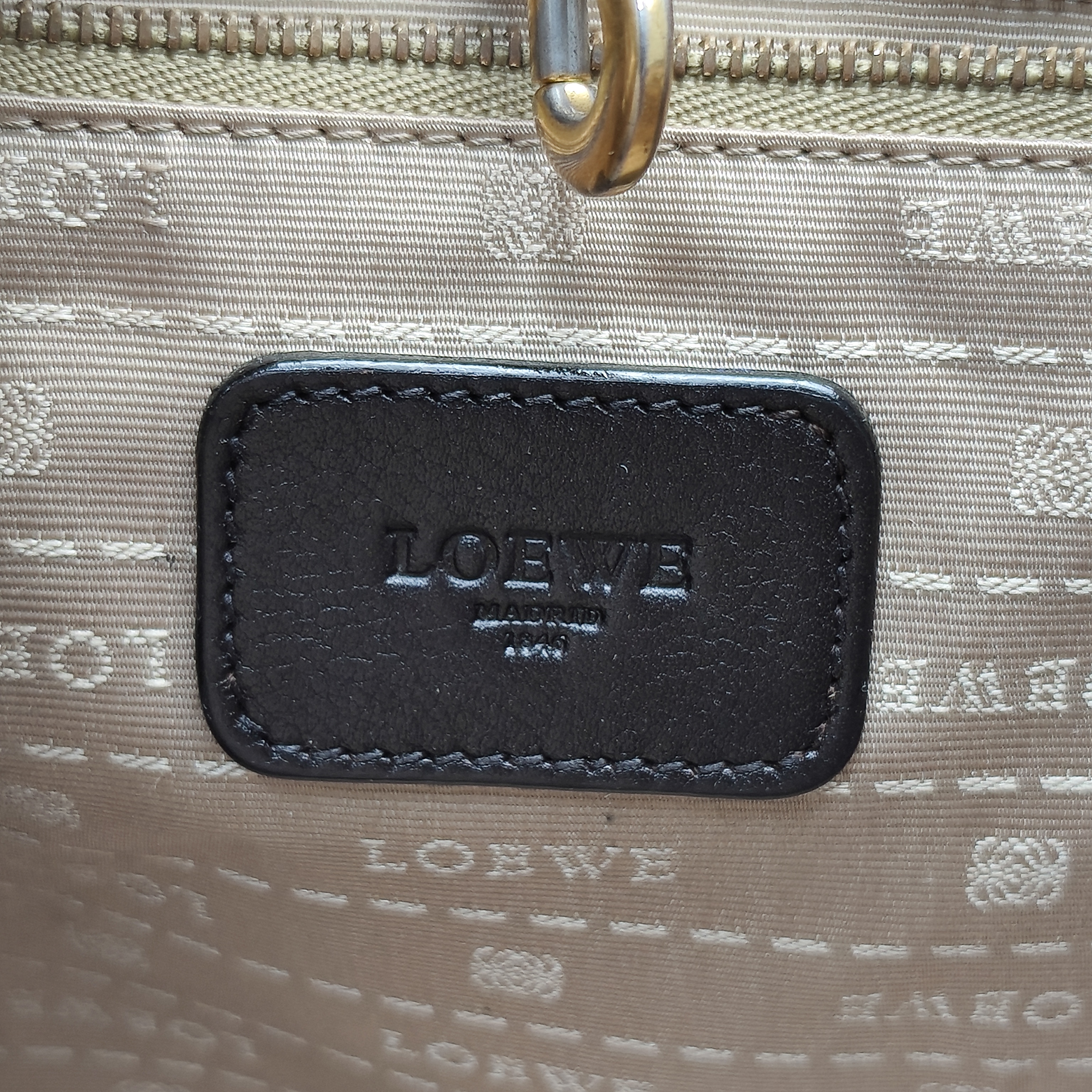 【*Shipped from: China*】LOEWE Leather Handbag — view 6