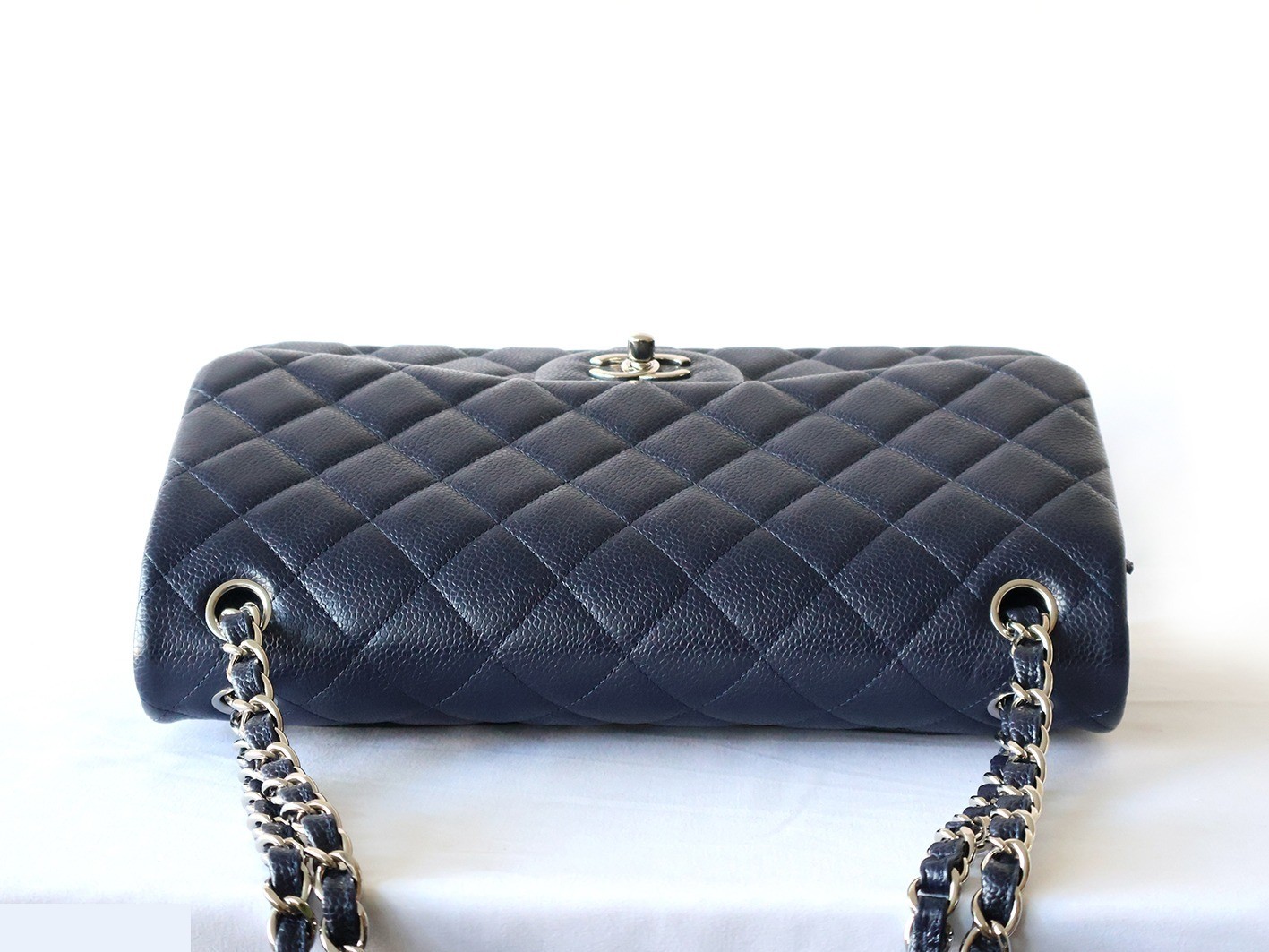 Large Matelassé 30, Caviar Skin, Double Flap, Double Chain Shoulder Bag, Navy — view 8