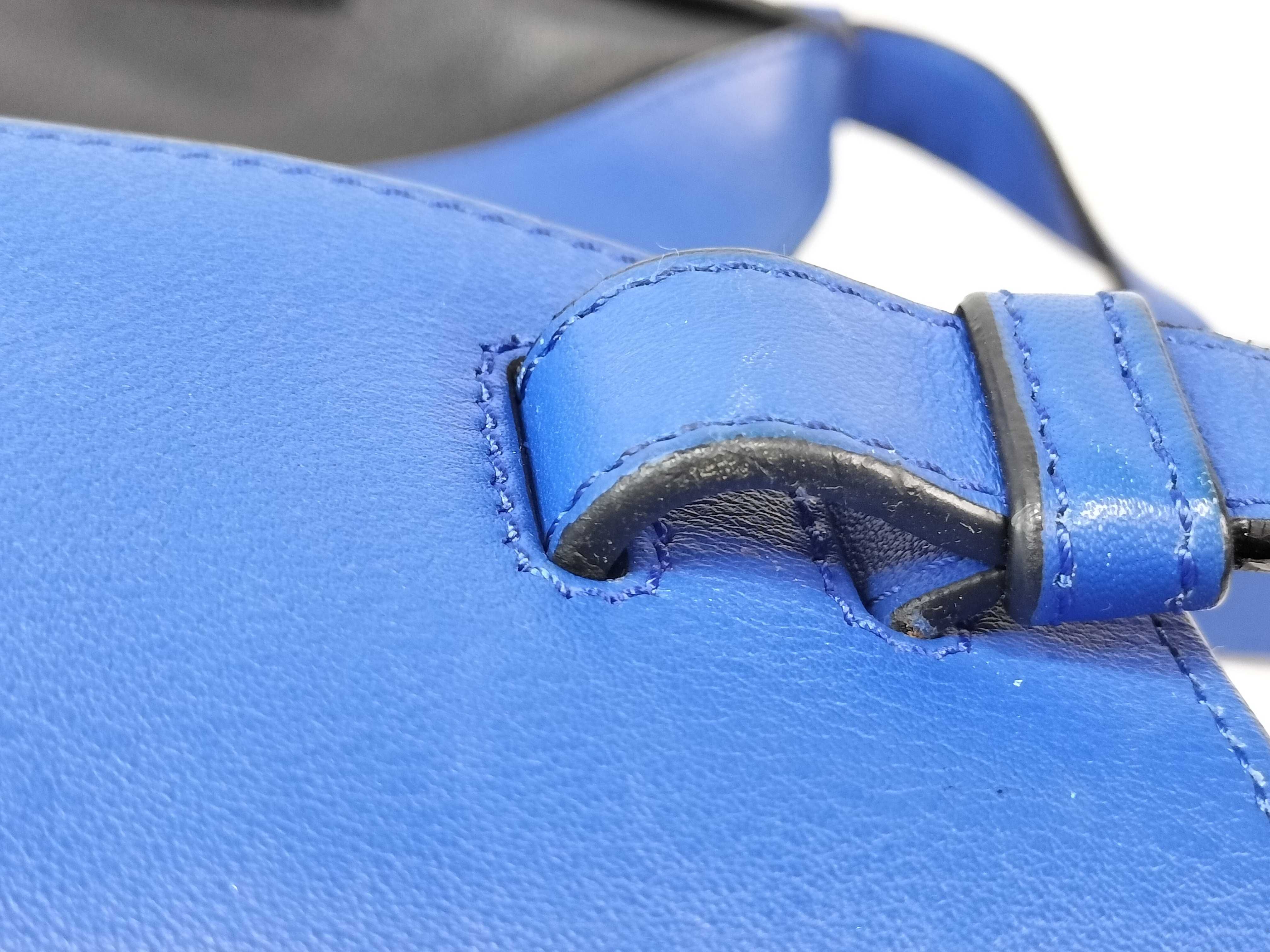 Hammock Compact Shoulder Bag — view 5