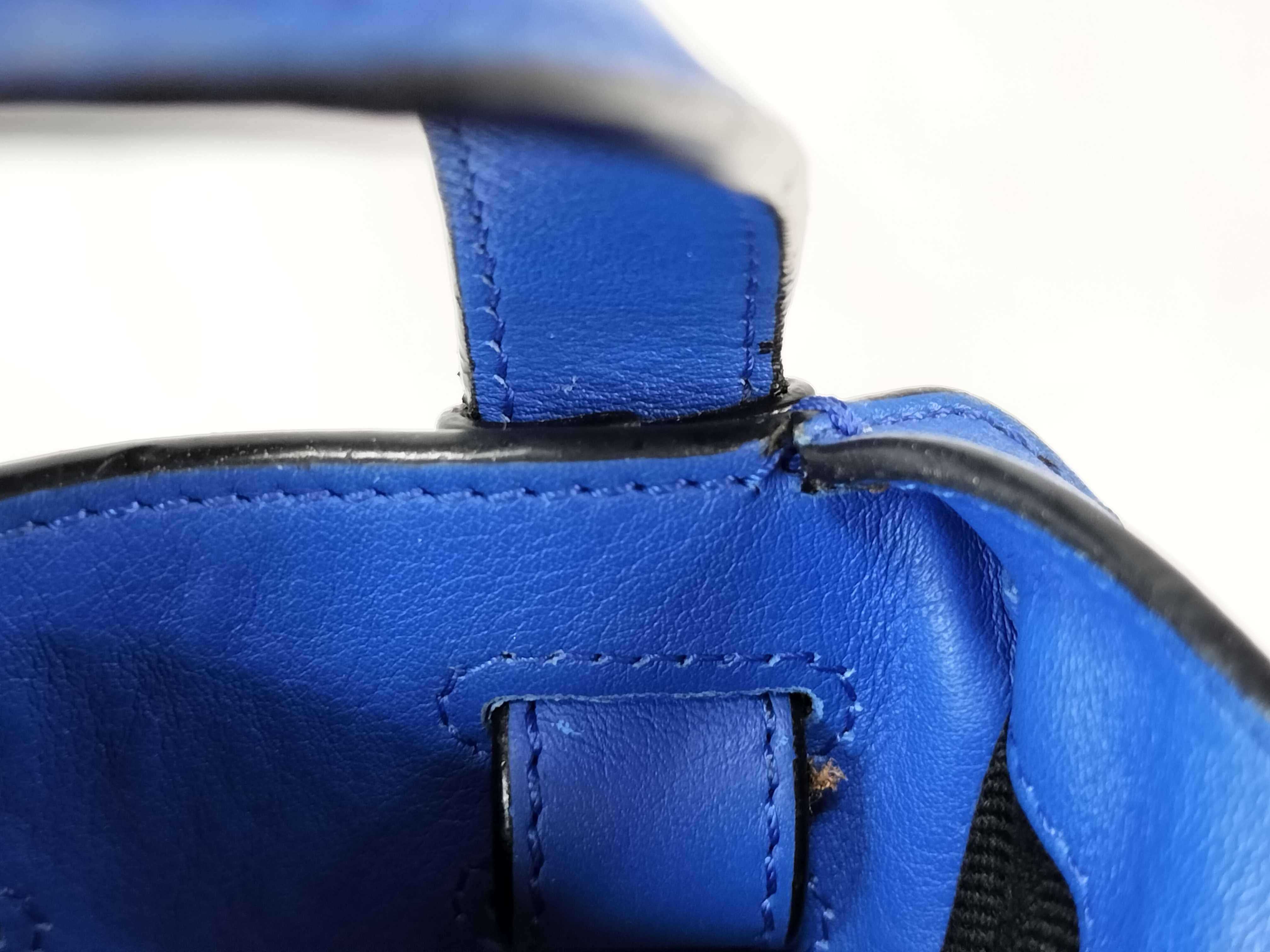 Hammock Compact Shoulder Bag — view 8