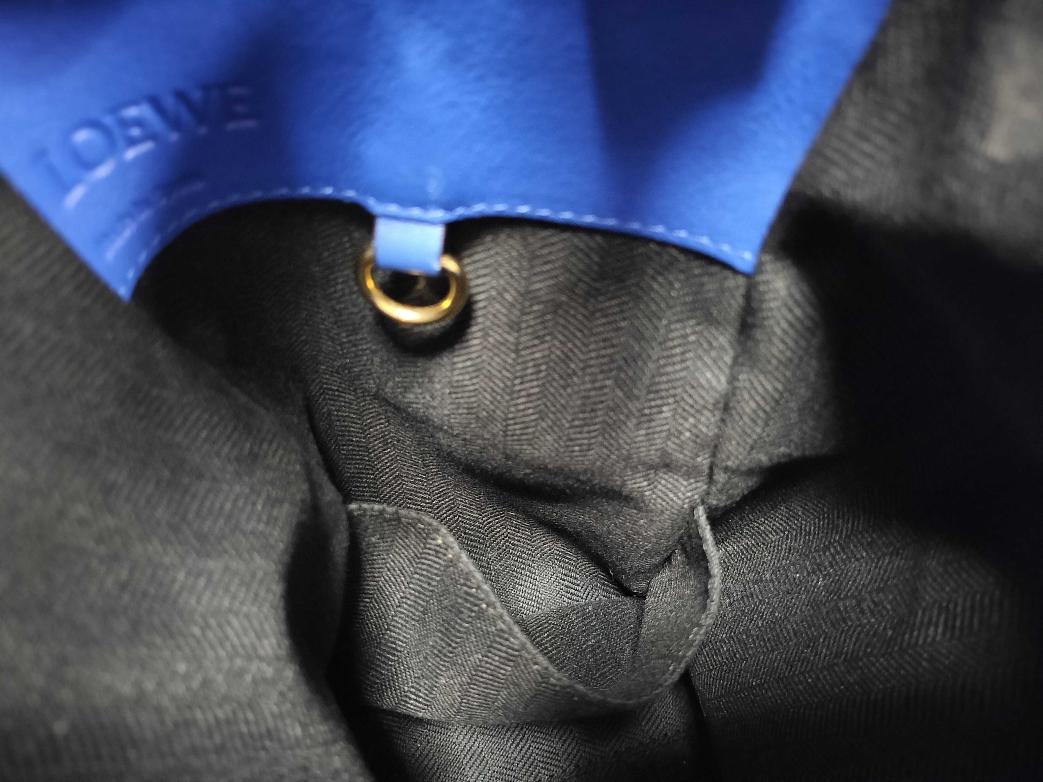 Hammock Compact Shoulder Bag — view 10