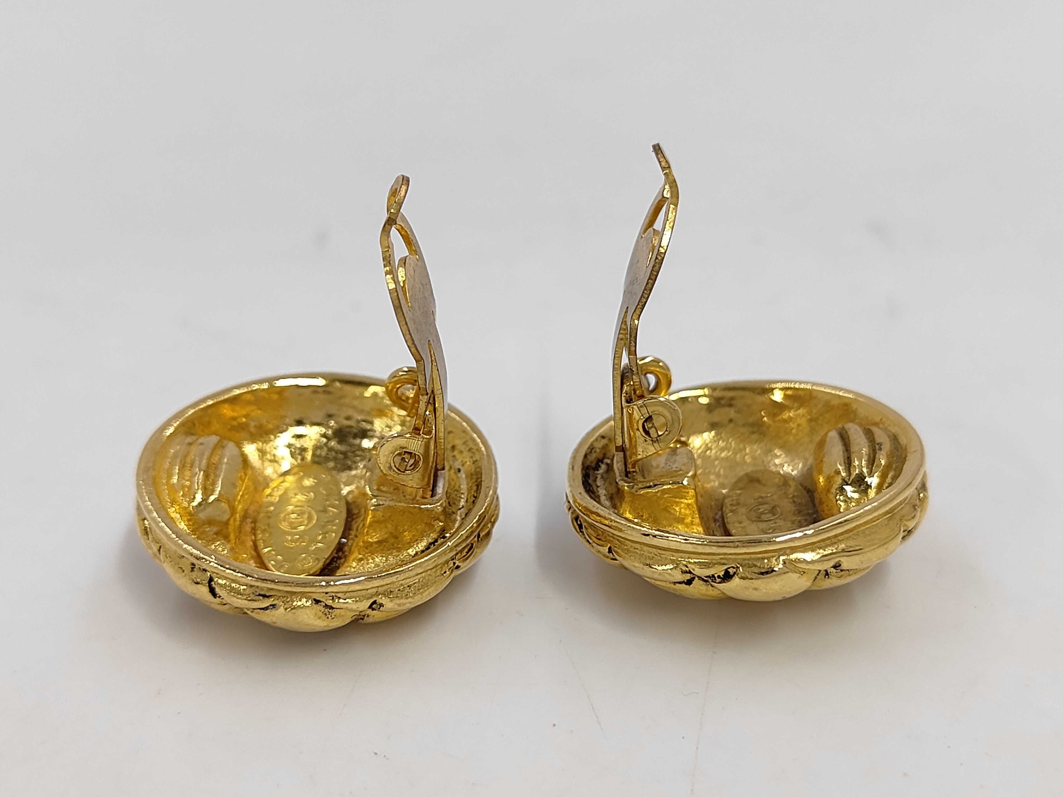 Matelassé Earrings, Gold Earrings — view 4