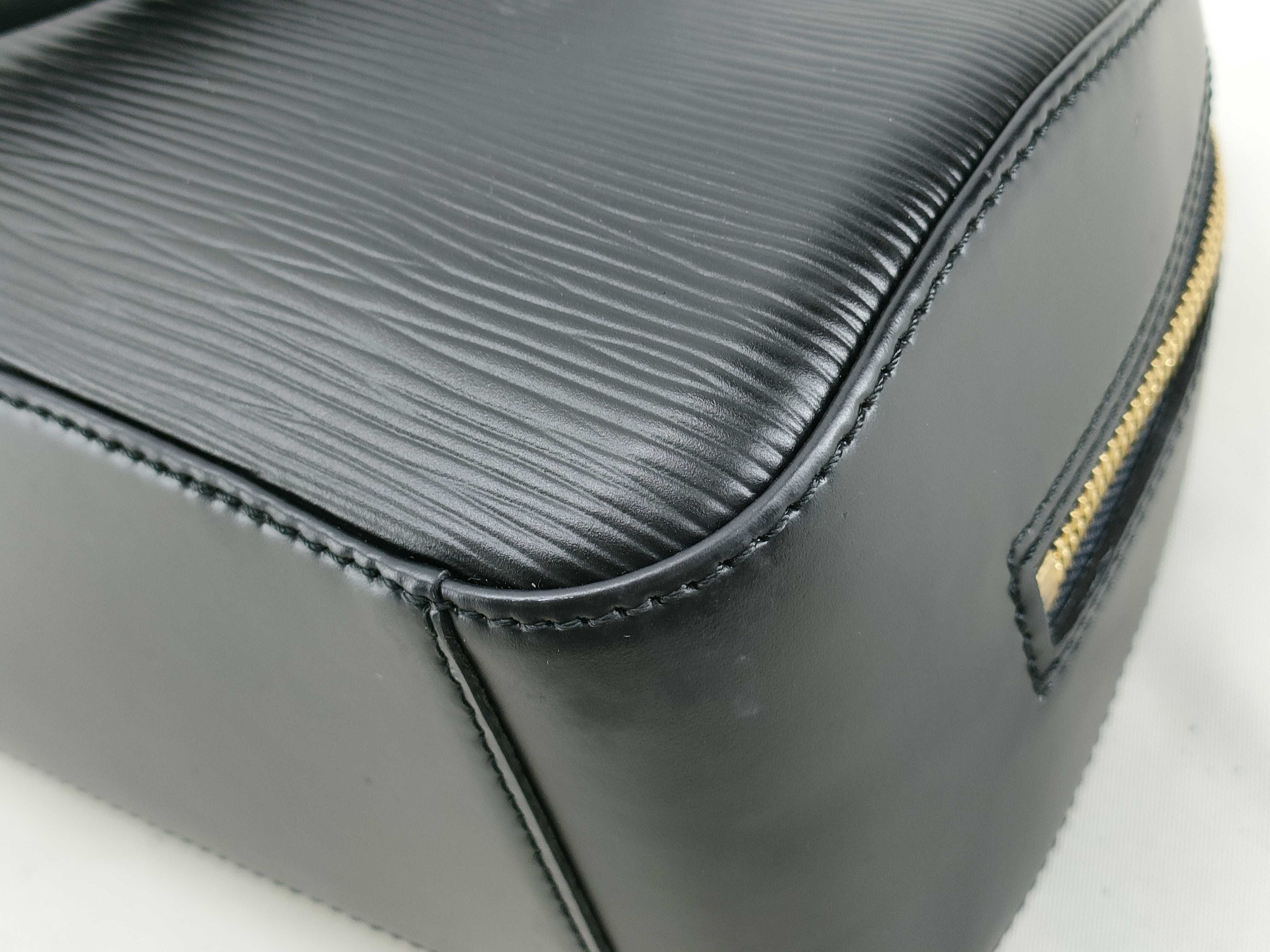 Epi Leather Jasmine M52782 TH0929 Black Handbag — view 4