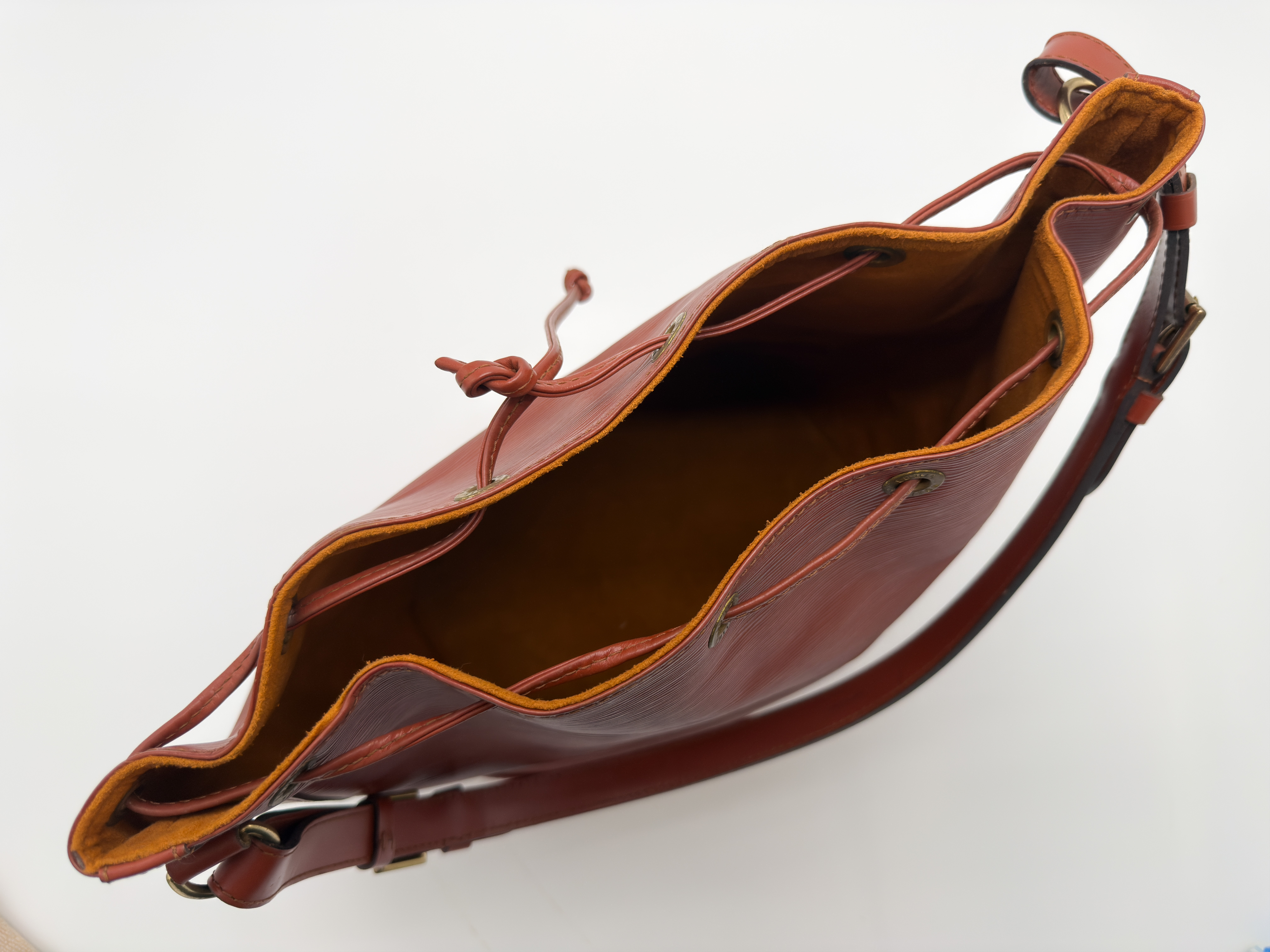 Epi M44003 Noe Kenya Brown Shoulder Bag — view 13