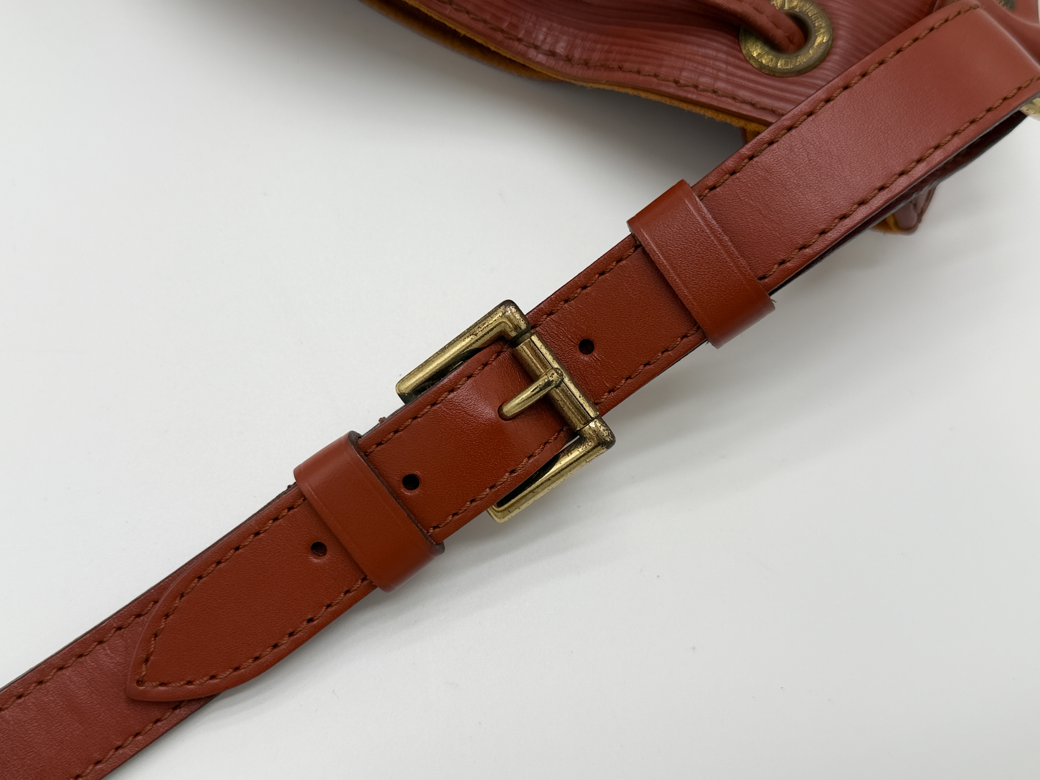 Epi M44003 Noe Kenya Brown Shoulder Bag — view 5
