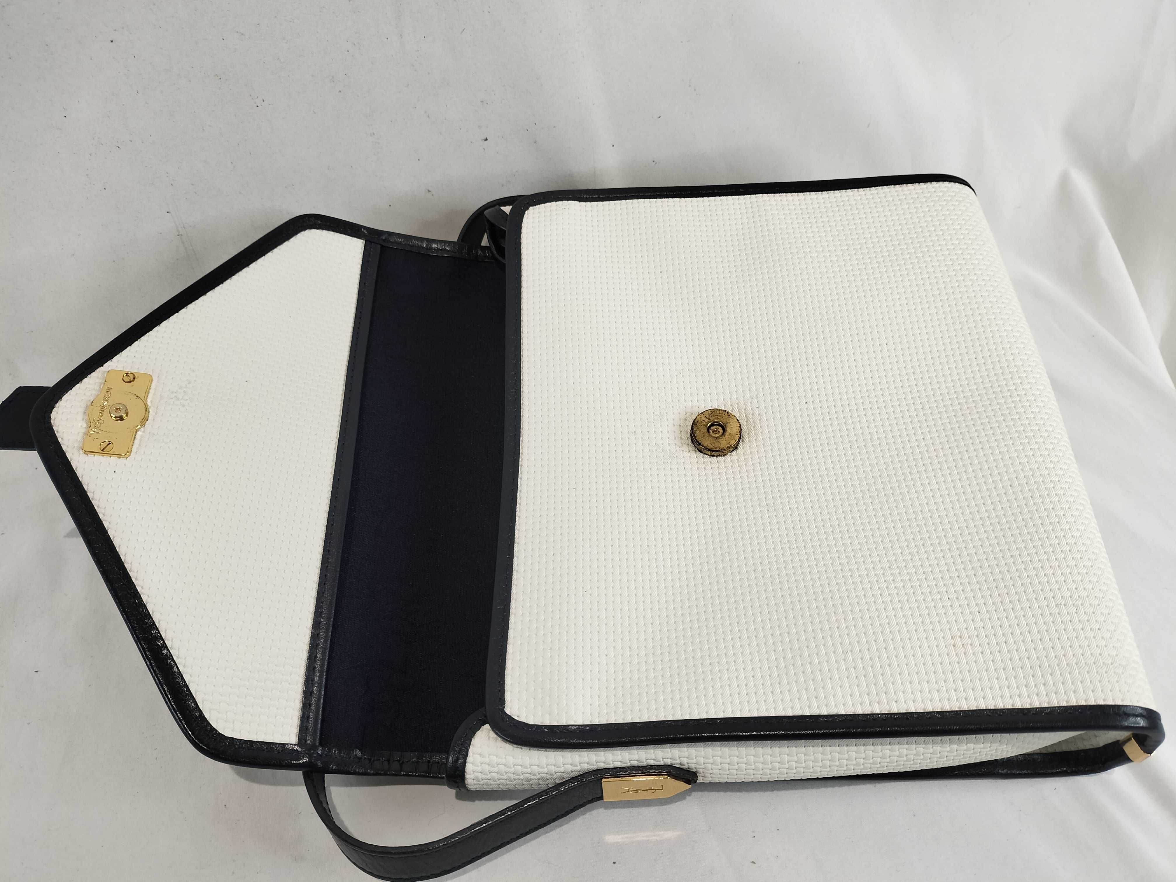 Shoulder Flap Bag, White, Small Stain — view 9