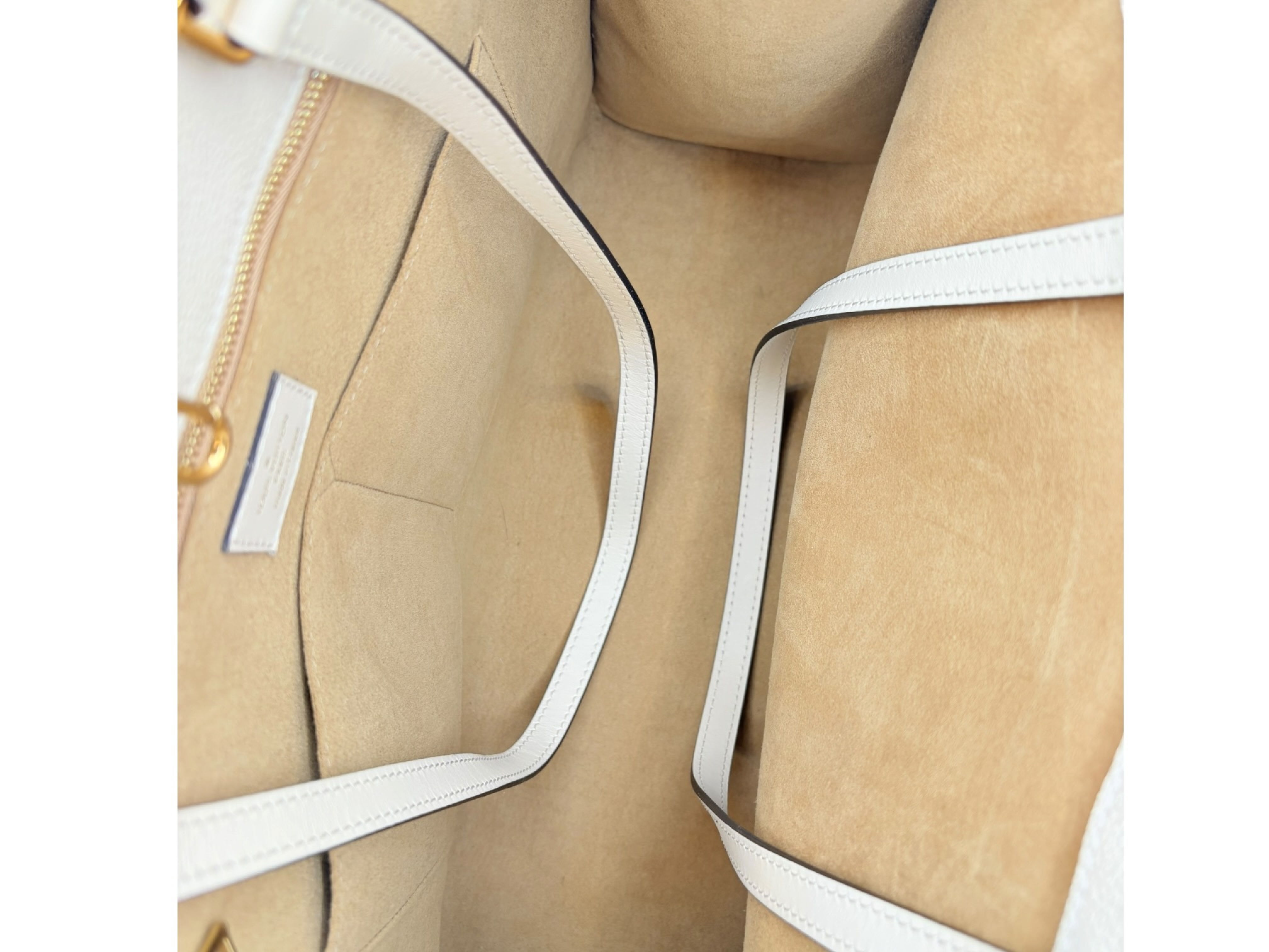 Monogram Empreinte OnTheGo GM M45081 DU5109 White RFID-enabled tote bag — view 6