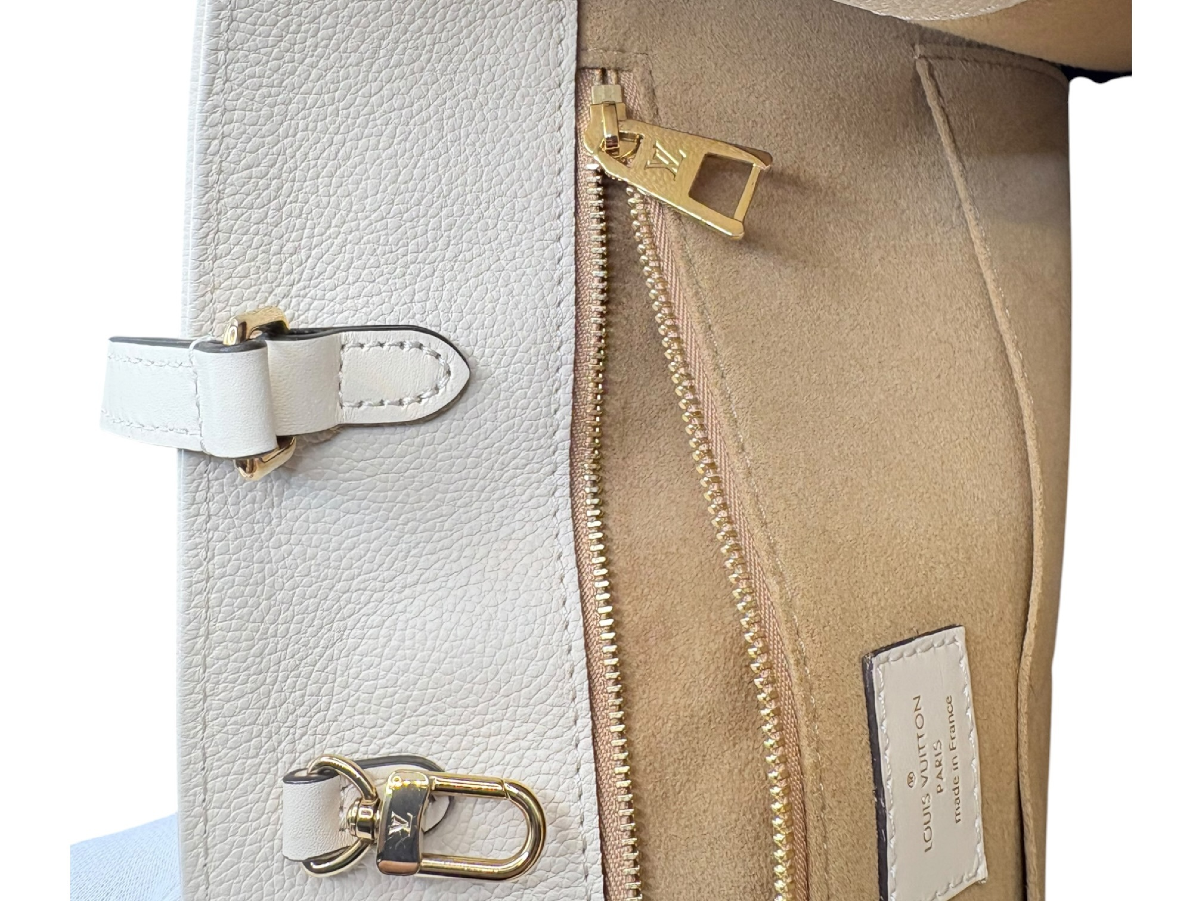 Monogram Empreinte OnTheGo GM M45081 DU5109 White RFID-enabled tote bag — view 9
