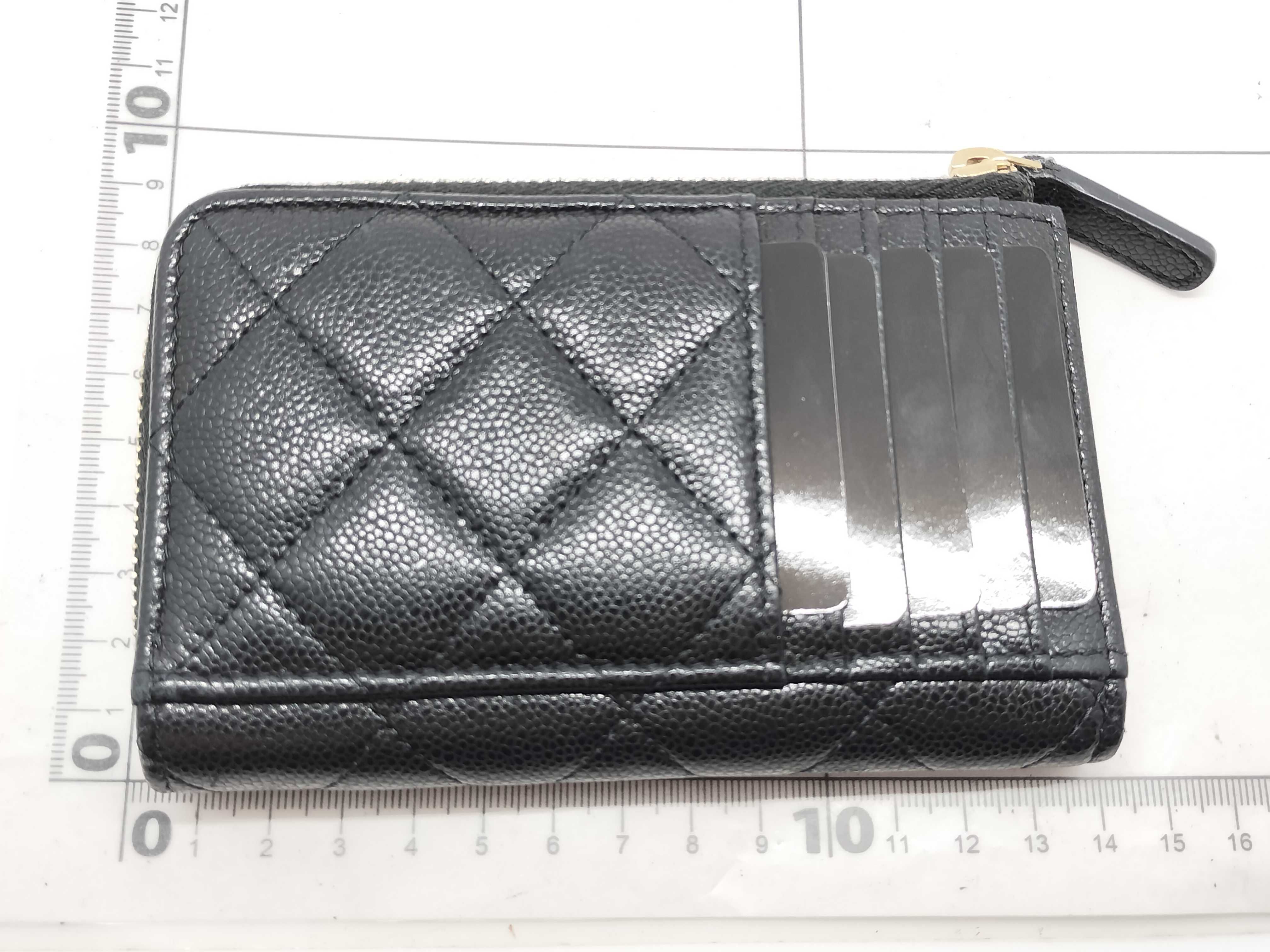 Caviar Skin Classic Zip Card Case — view 2