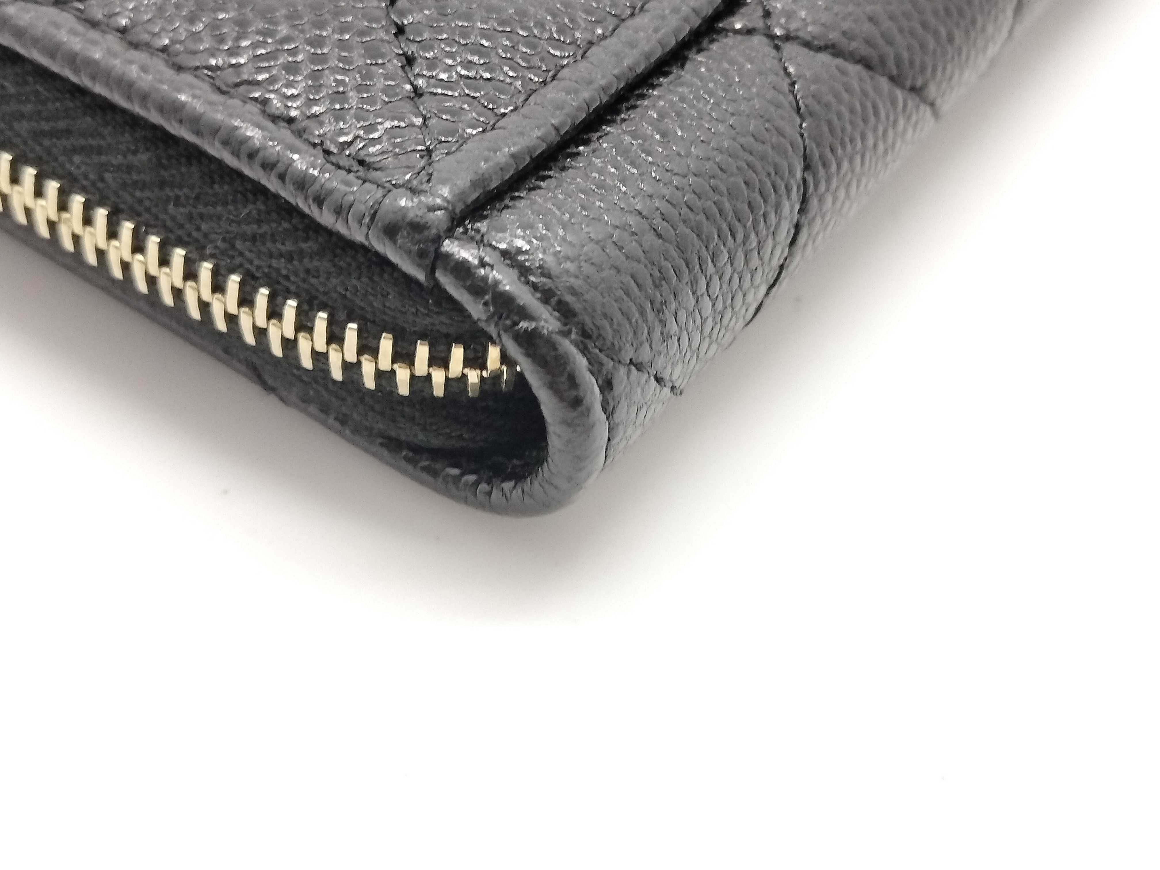 Caviar Skin Classic Zip Card Case — view 3