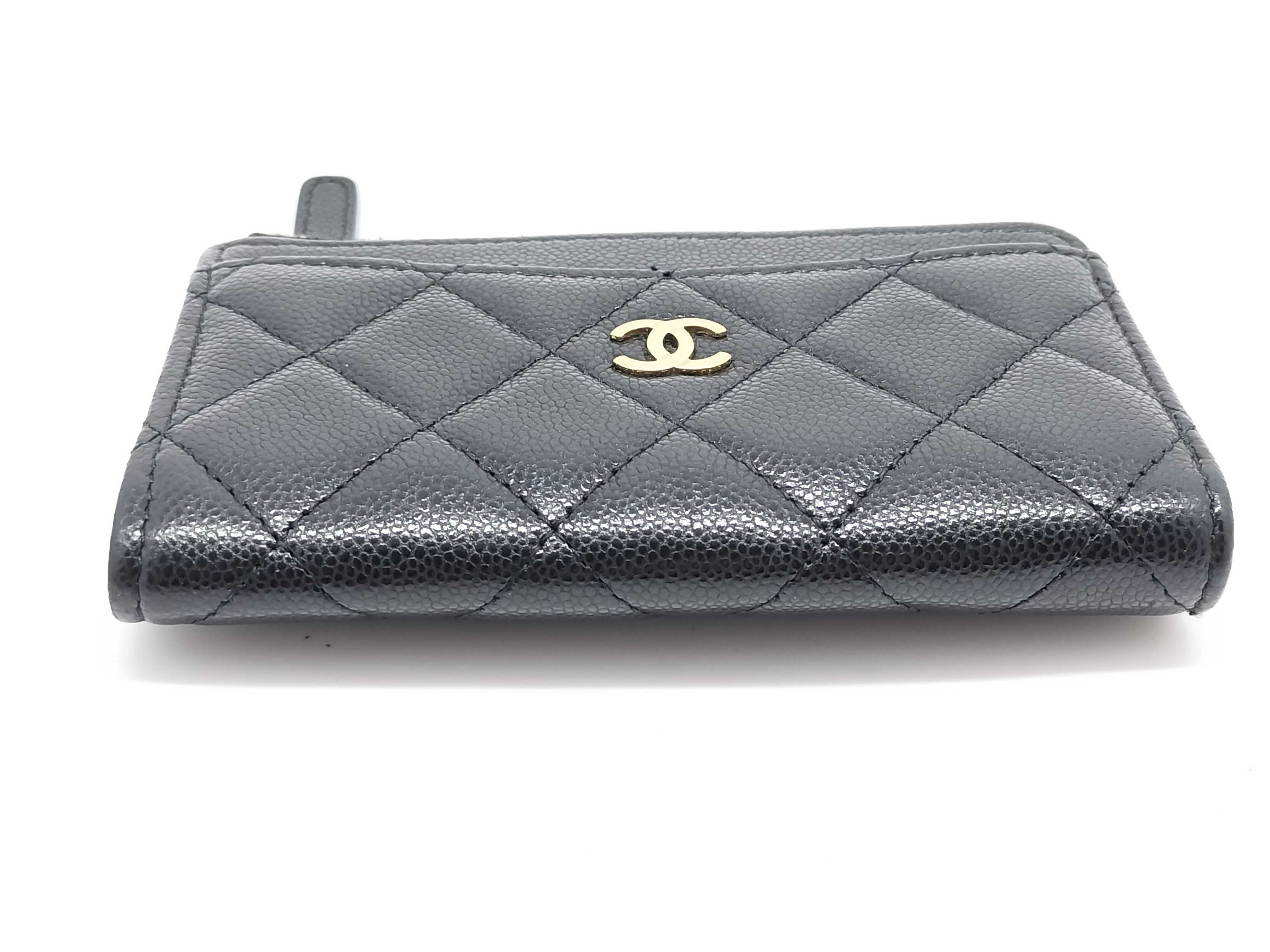 Caviar Skin Classic Zip Card Case — view 4