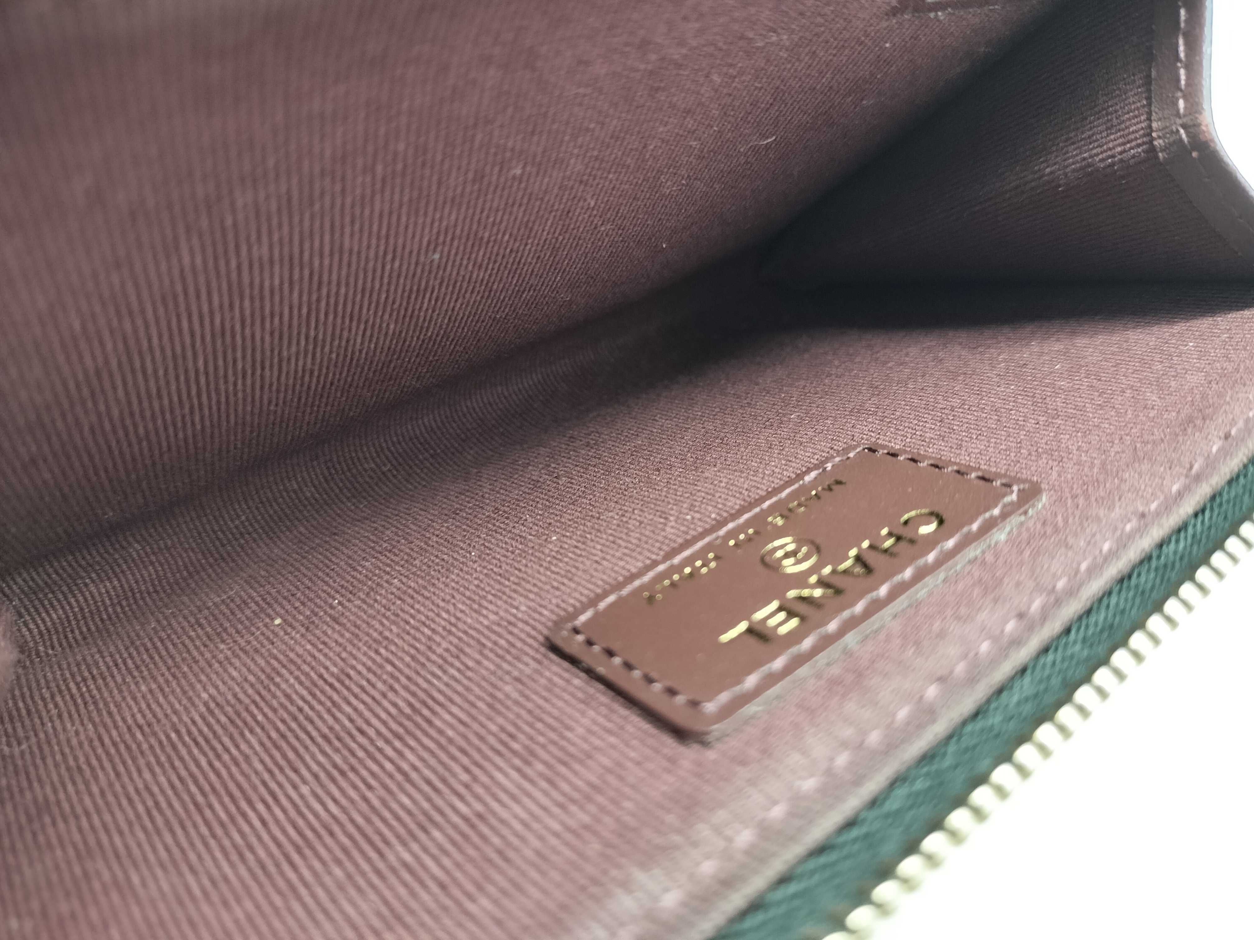 Caviar Skin Classic Zip Card Case — view 9