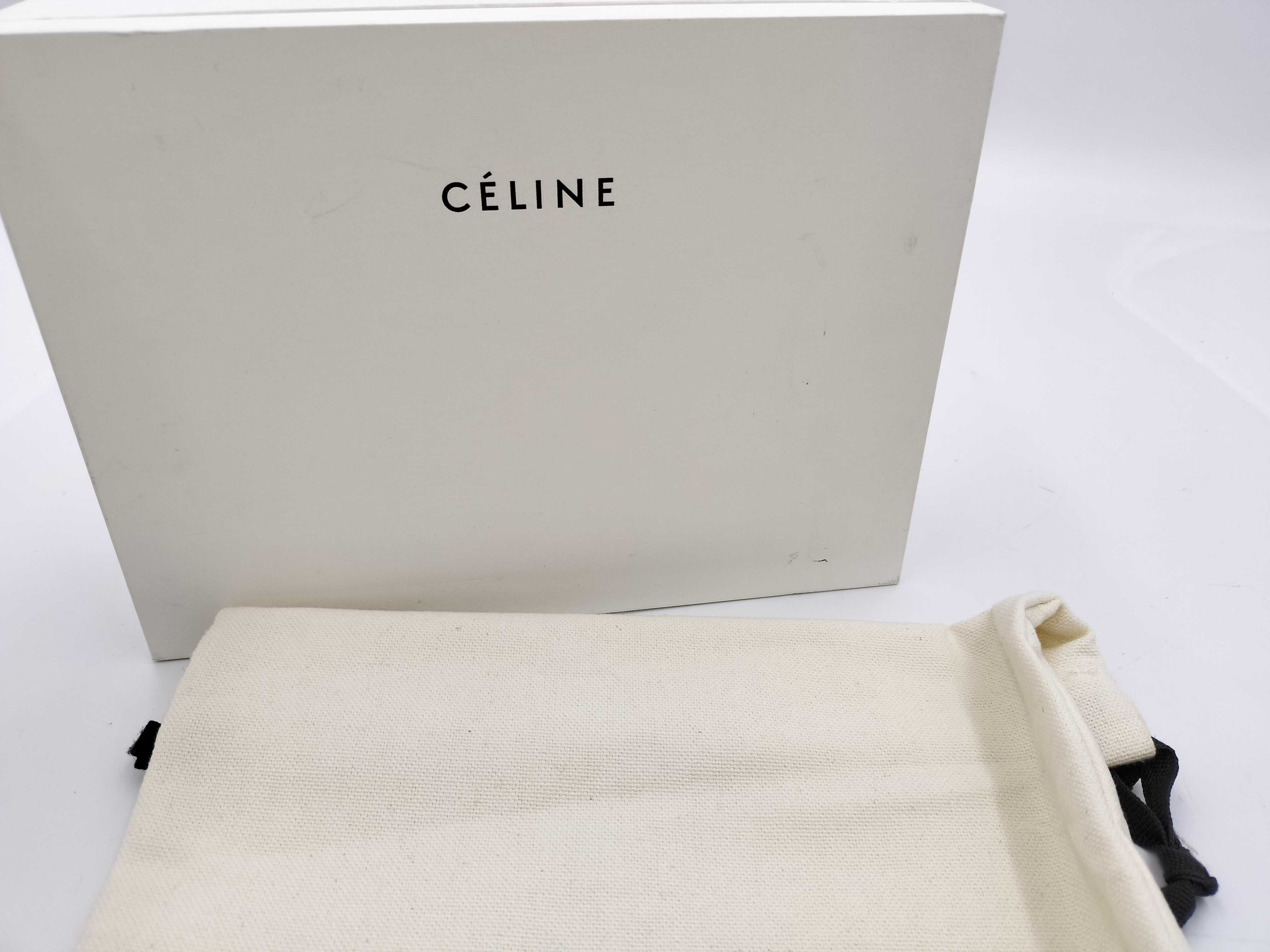 Round Zip Long Wallet, Box & Dust Bag Included — view 15