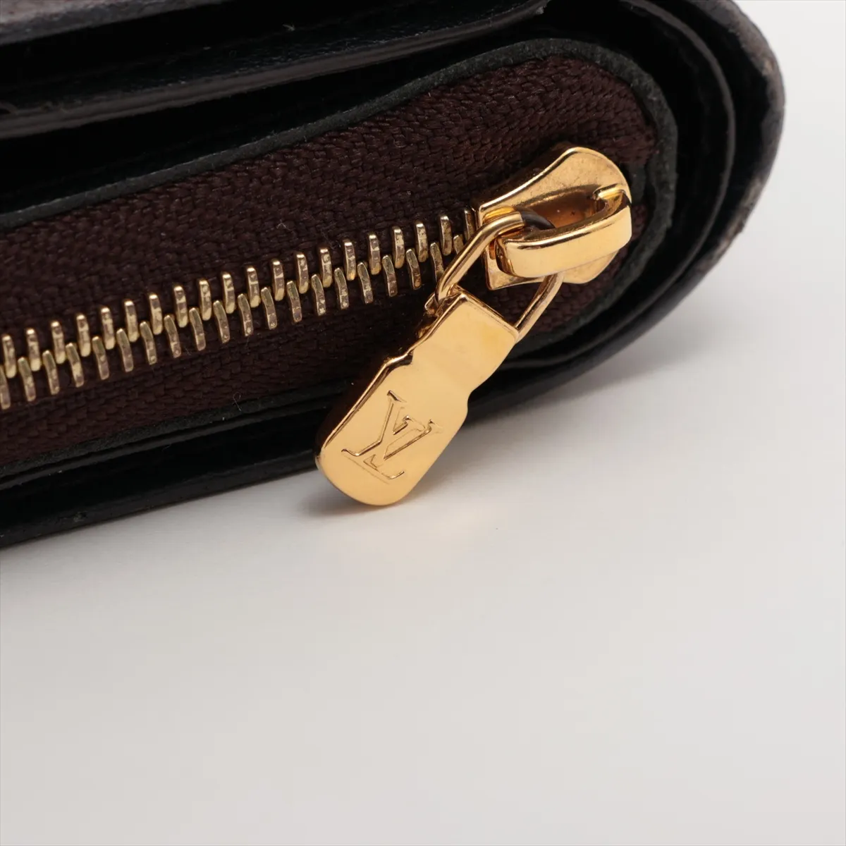 Monogram Reverse Portefeuille Lou M81461 Brown Compact Wallet with Initials; RFID Detectable. — view 9