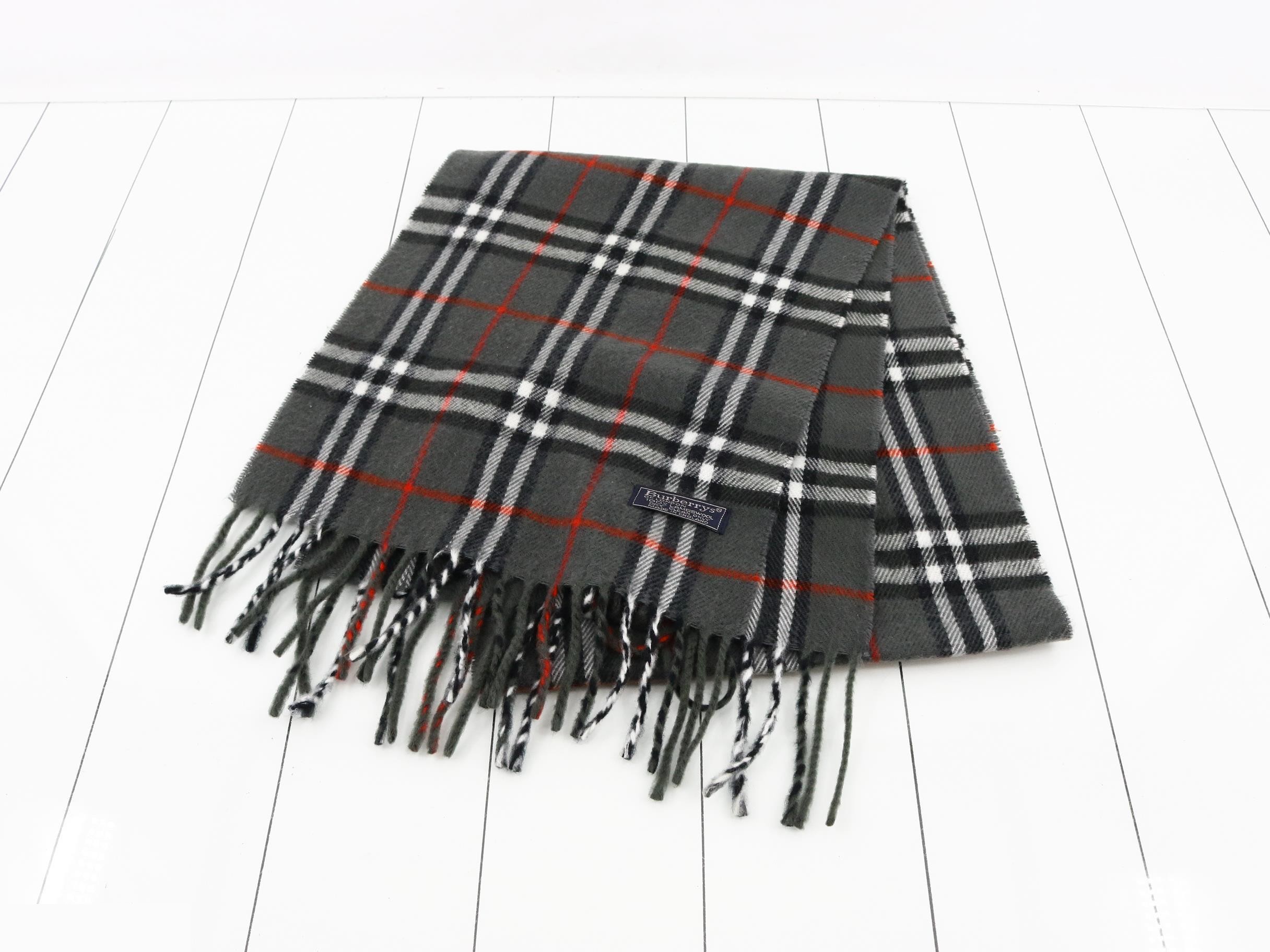 Other lines: Small items, accessories, and scarves — view 2