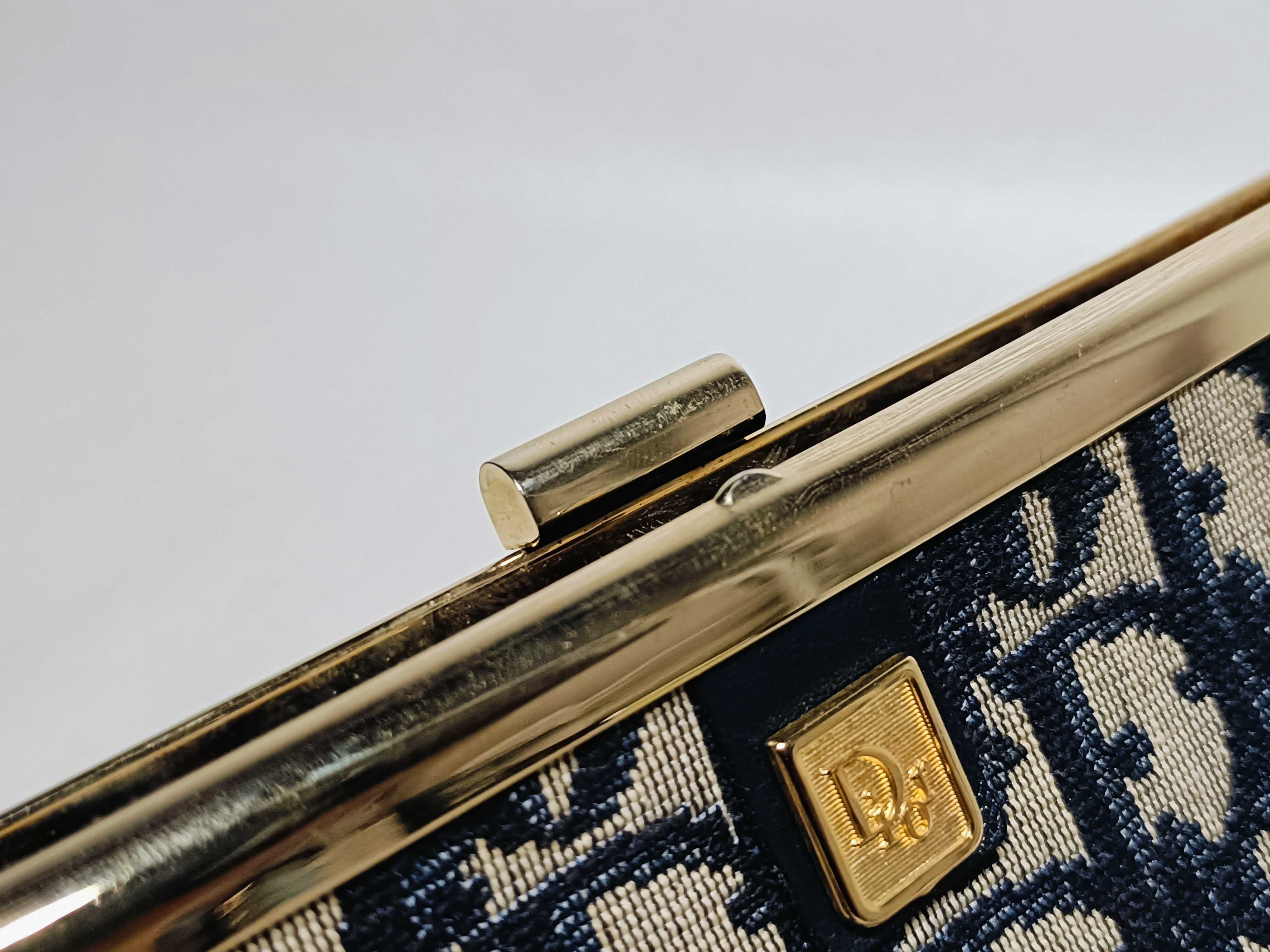 Trotter Clasp Clutch Bag — view 5