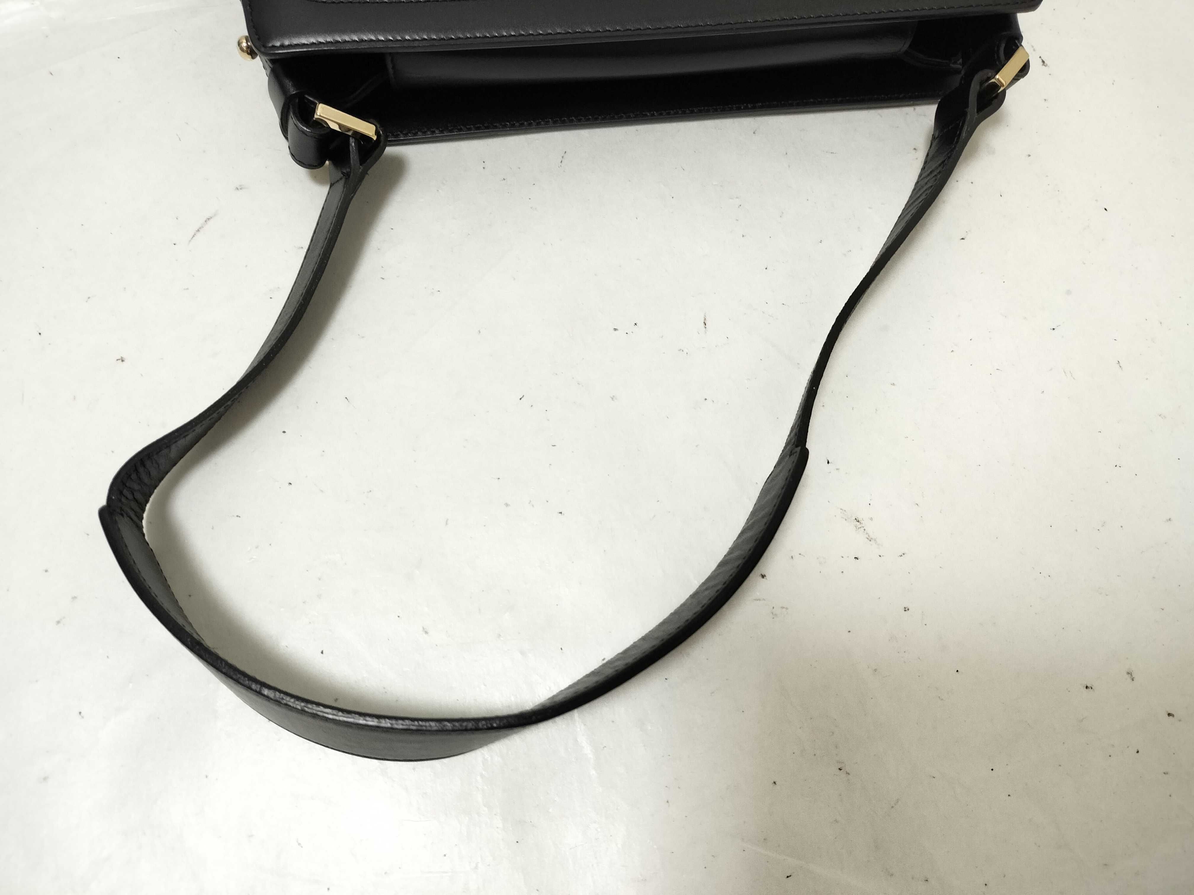 Triomphe One-Shoulder Bag, Leather, Calfskin Shoulder Bag — view 3
