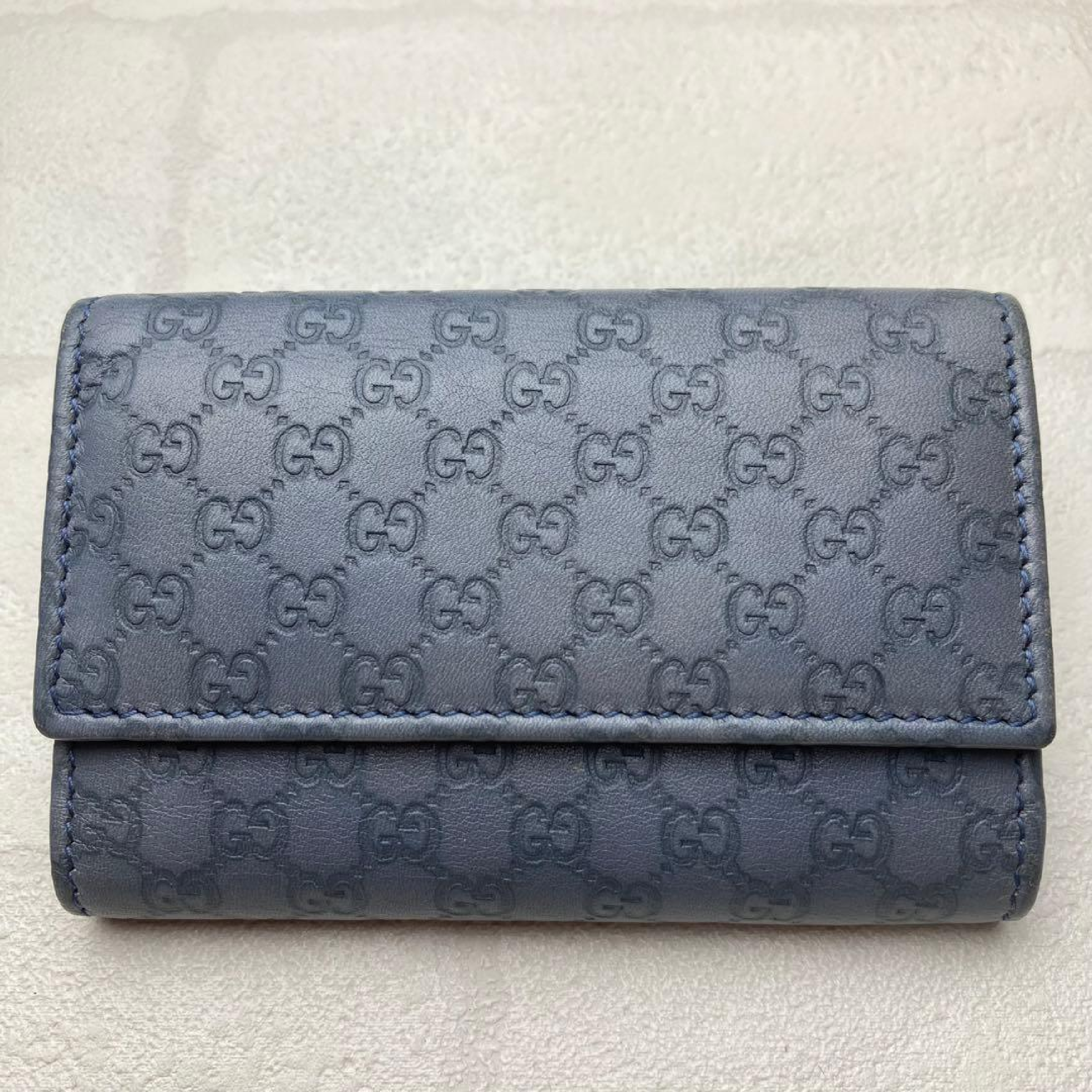 6-Key Case Key Holder, Gray, GG Microssima Embossed Key Case — view 2