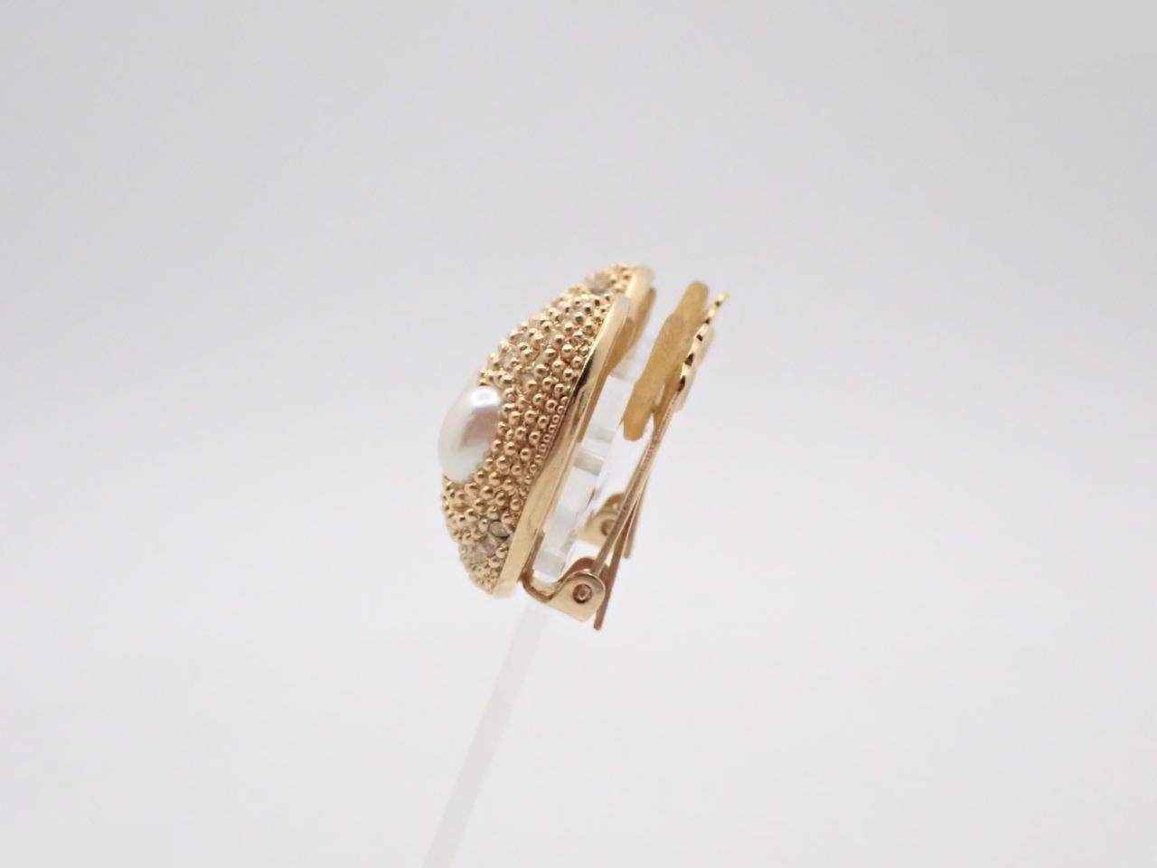 Earrings — view 3