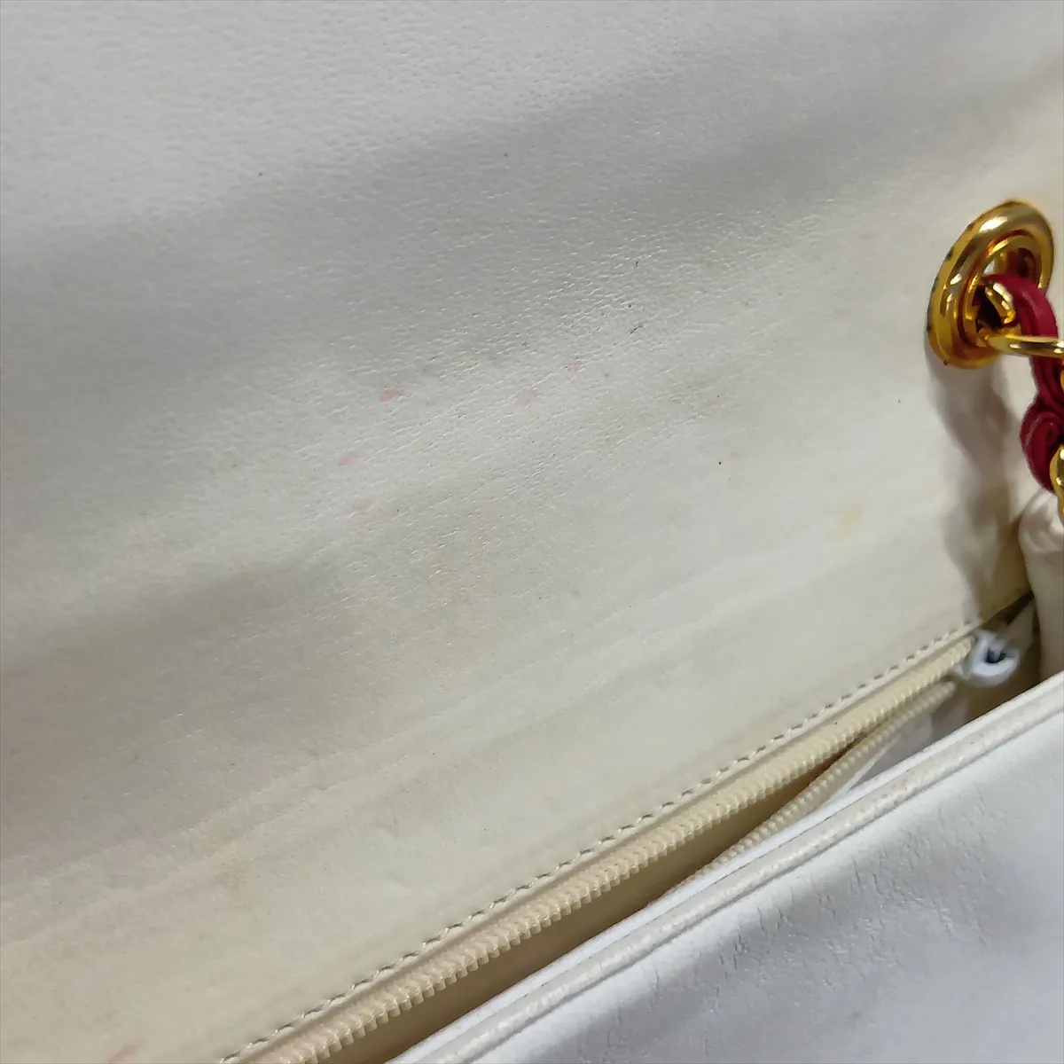 Coco Mark Lambskin Single Flap Single Chain Bag, White x Red, Gold Hardware, 0872440 (serial number in the 0s), Dust bag deteriorated. — view 13