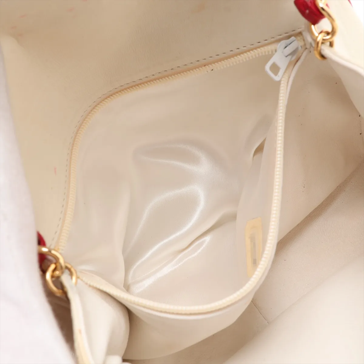 Coco Mark Lambskin Single Flap Single Chain Bag, White x Red, Gold Hardware, 0872440 (serial number in the 0s), Dust bag deteriorated. — view 7