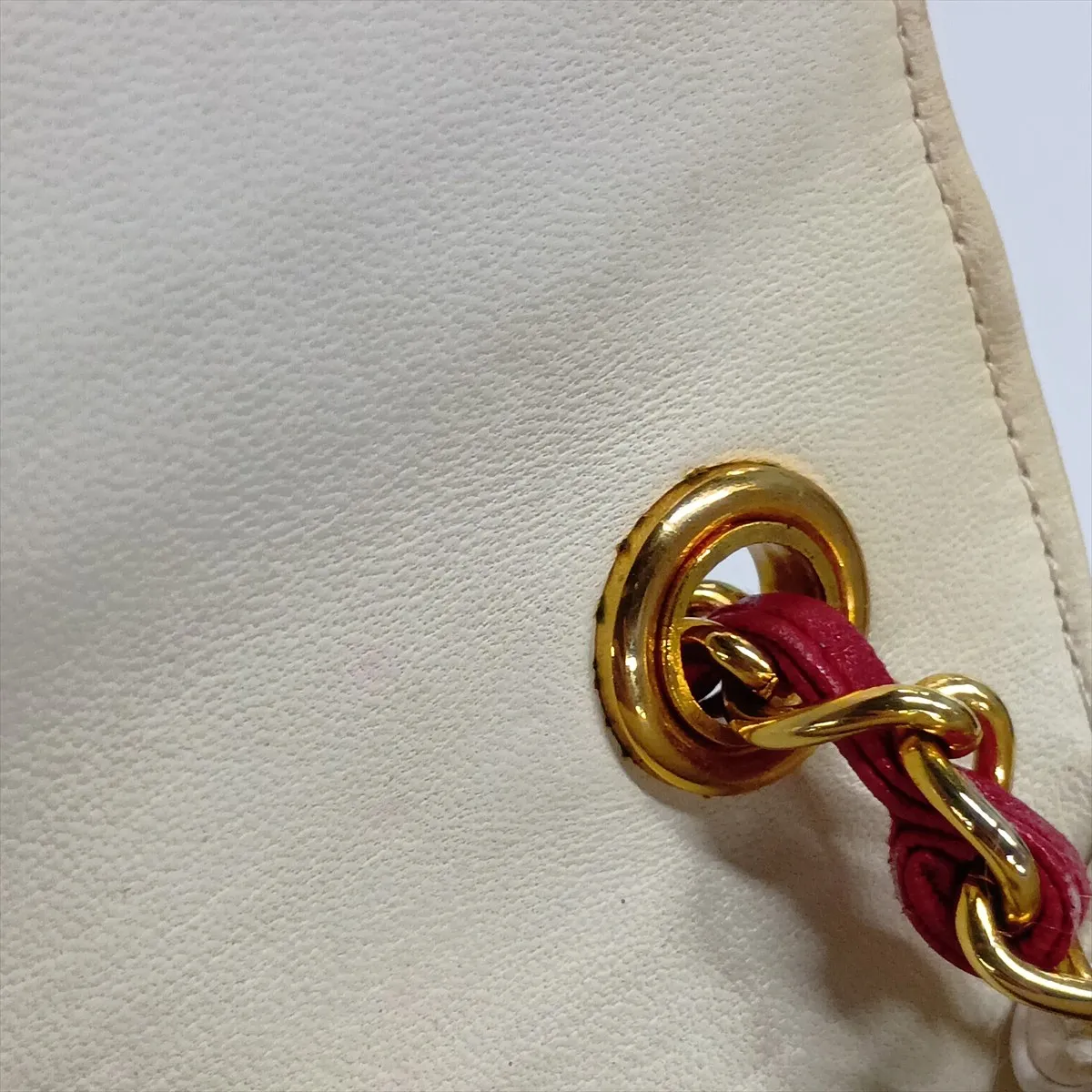 Coco Mark Lambskin Single Flap Single Chain Bag, White x Red, Gold Hardware, 0872440 (serial number in the 0s), Dust bag deteriorated. — view 10