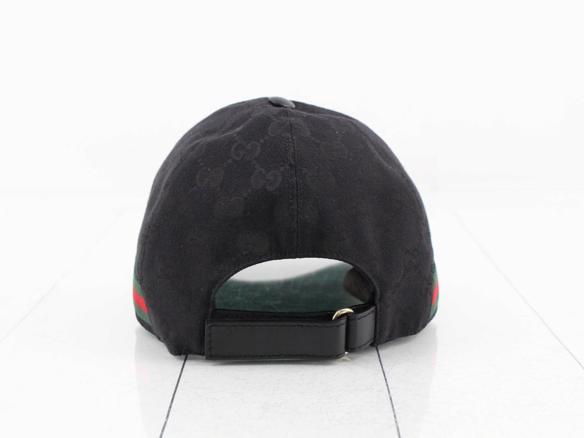 hat — view 2