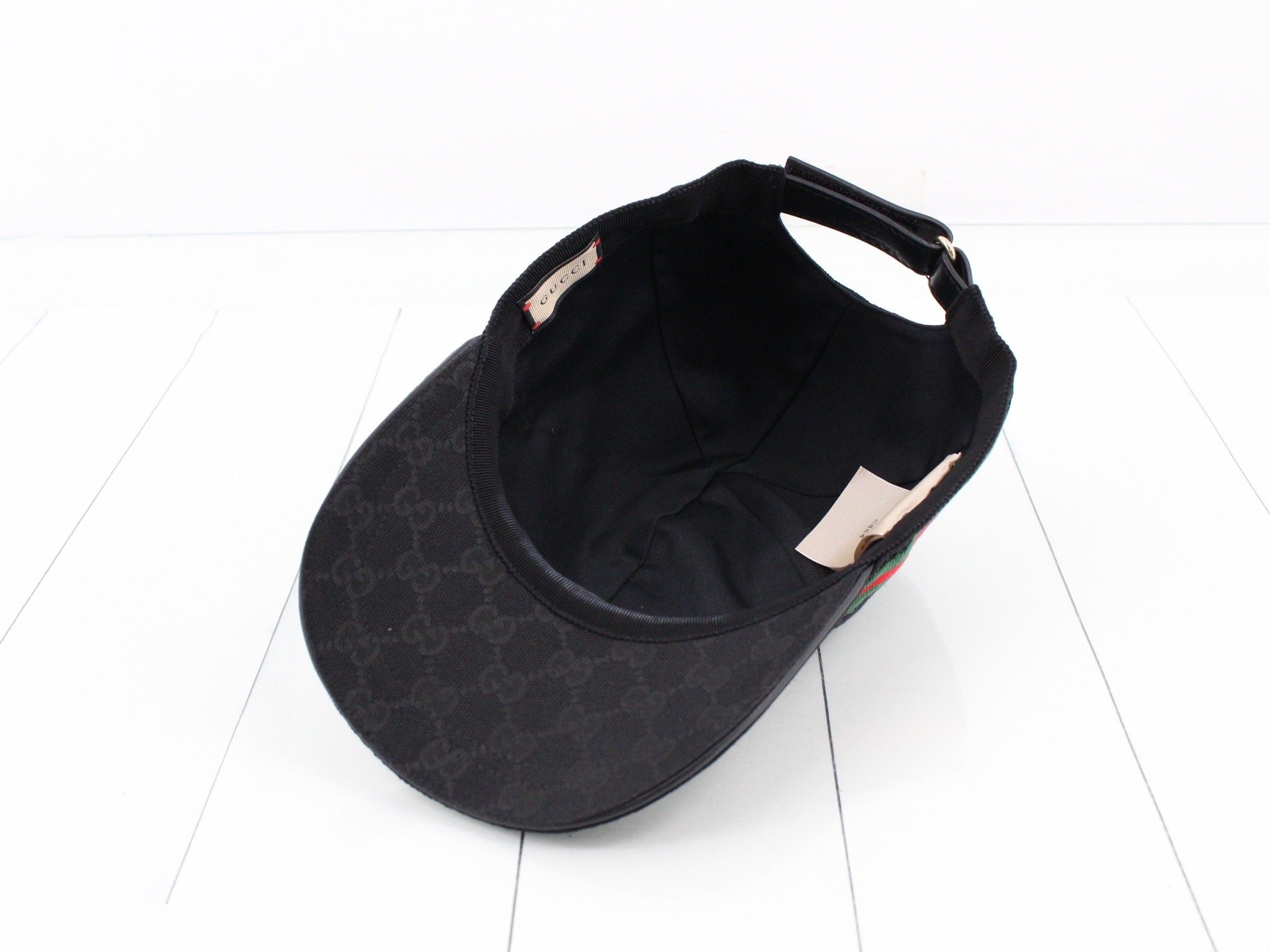 hat — view 3