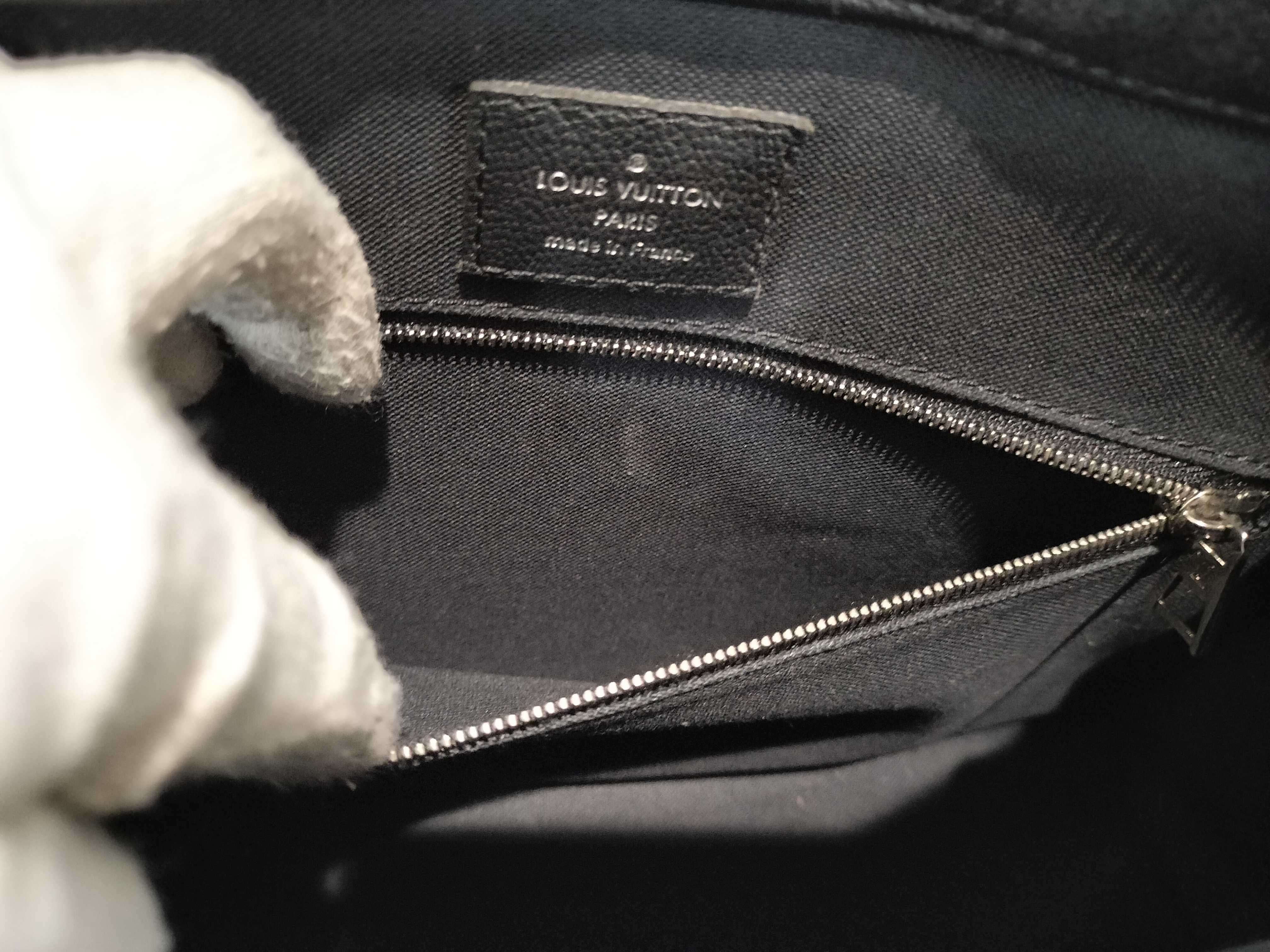 Epi Vaneau MM M51238 AR4146 Black Handbag — view 11