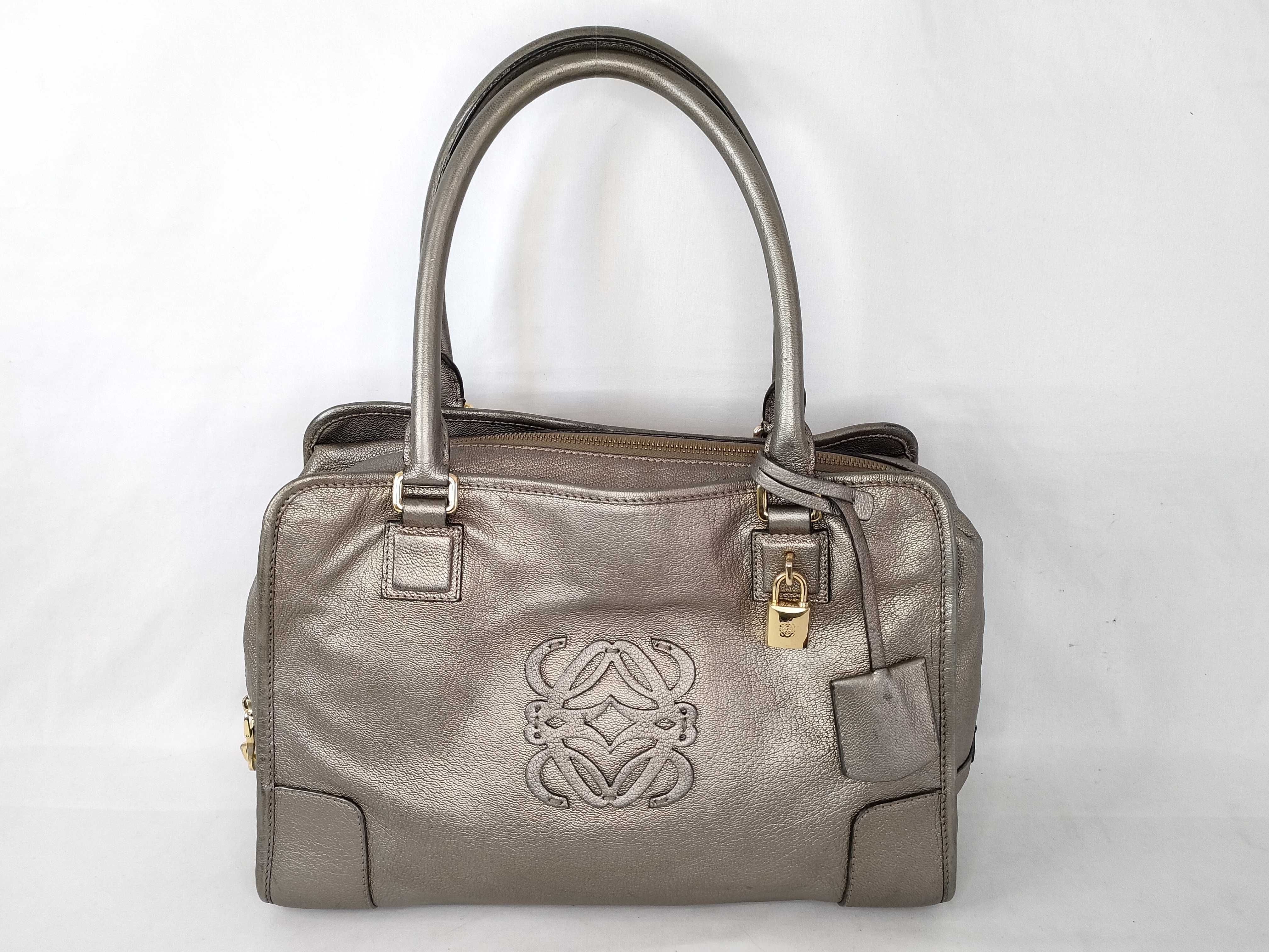 Amazona 36 Leather Handbag with Serial Number, Card, Padlock, and Key