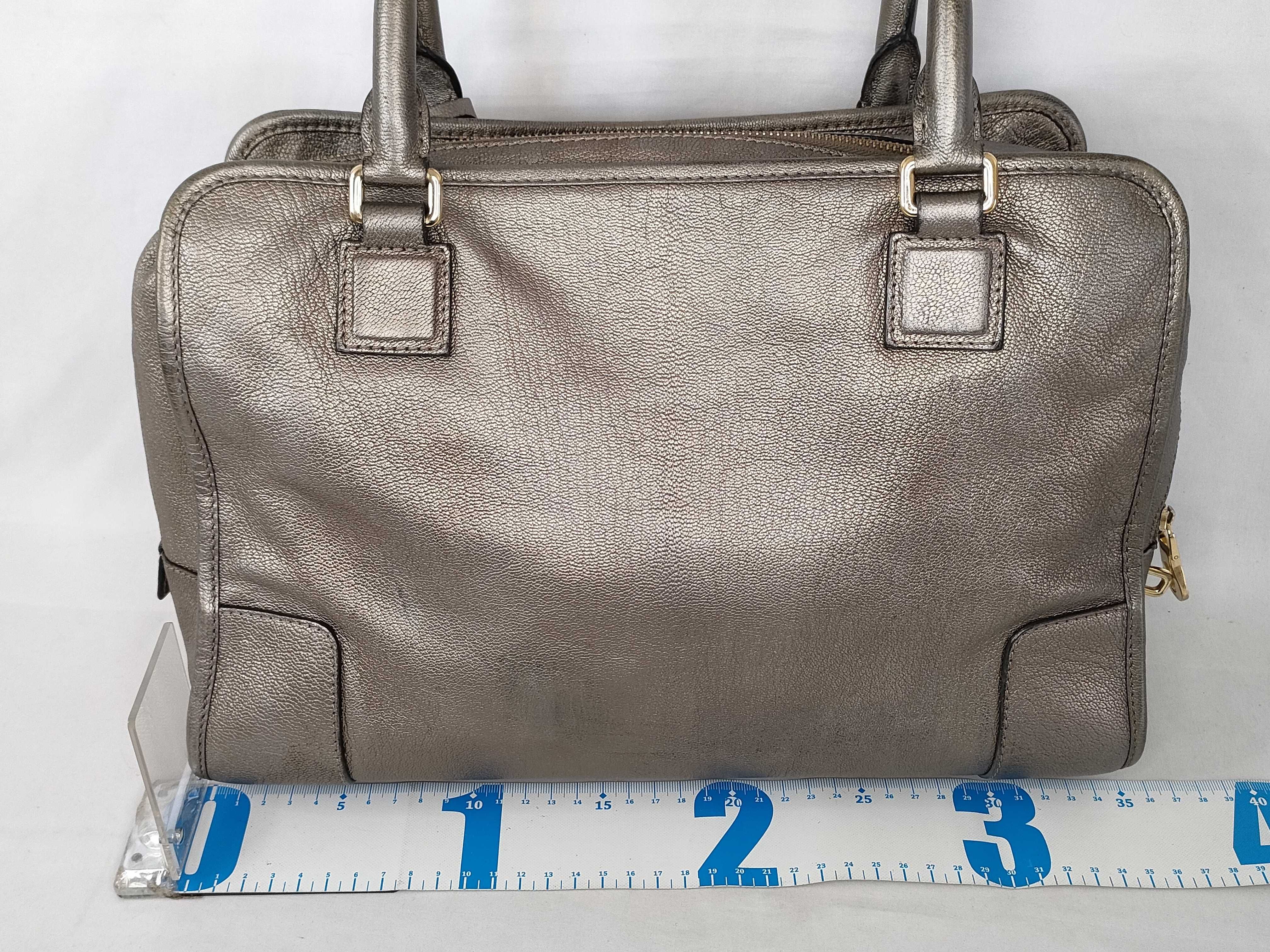 Amazona 36 Leather Handbag with Serial Number, Card, Padlock, and Key — view 2
