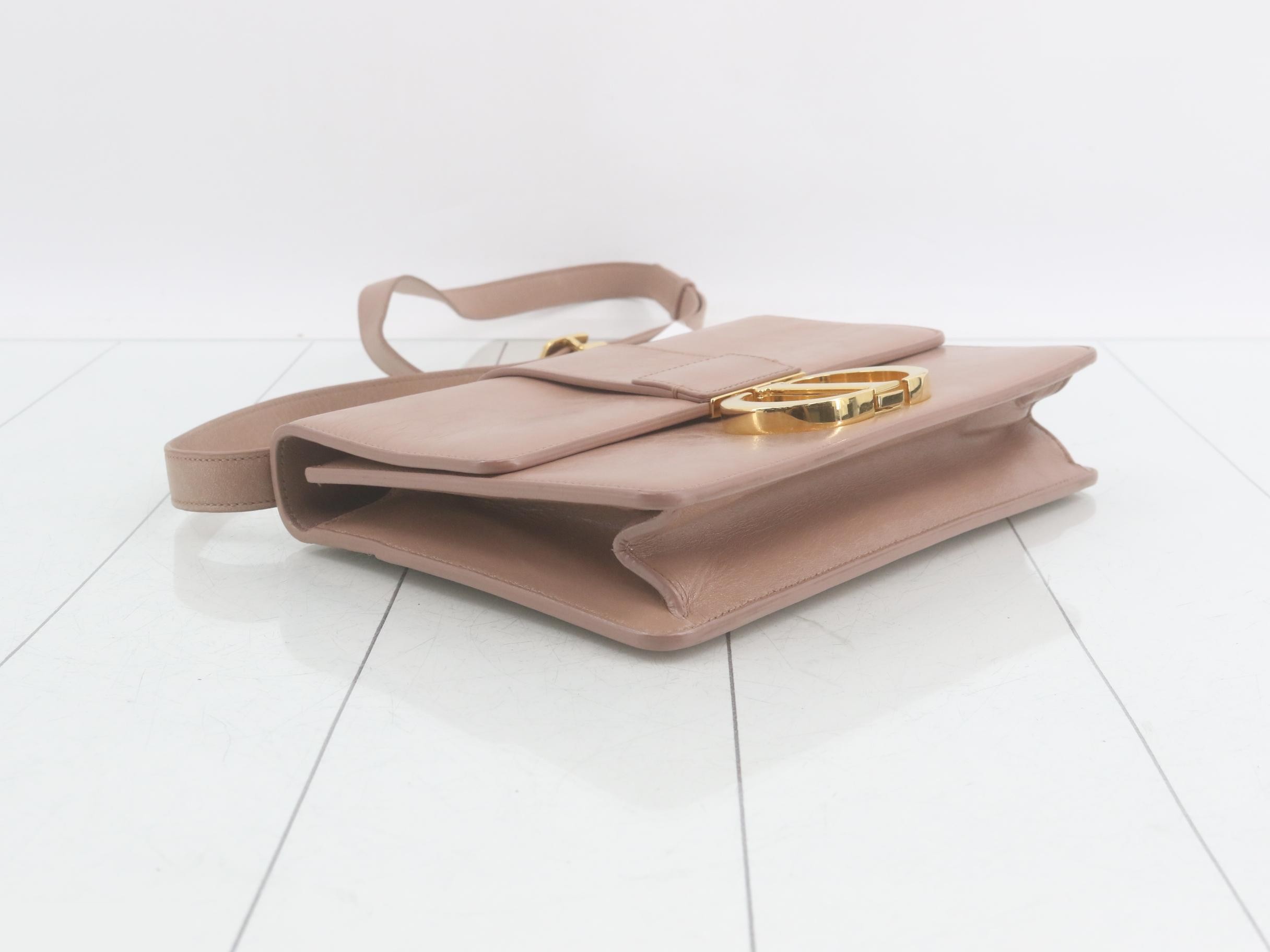 30 Montaigne Shoulder Bag — view 5