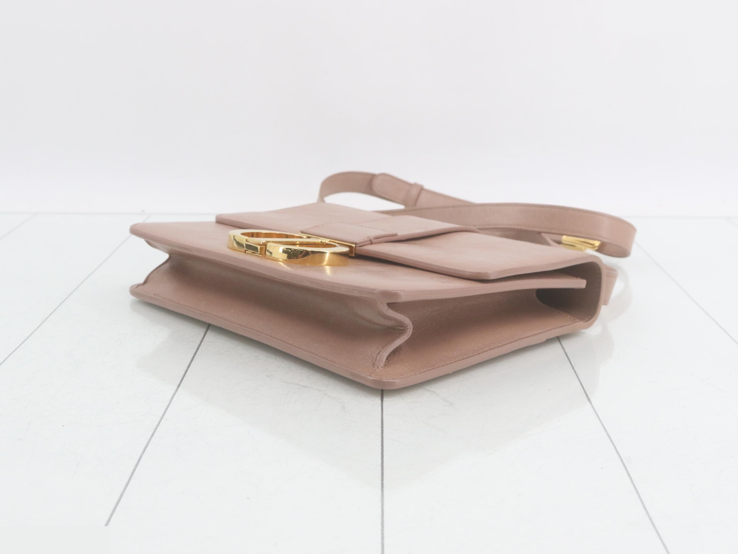 30 Montaigne Shoulder Bag — view 6