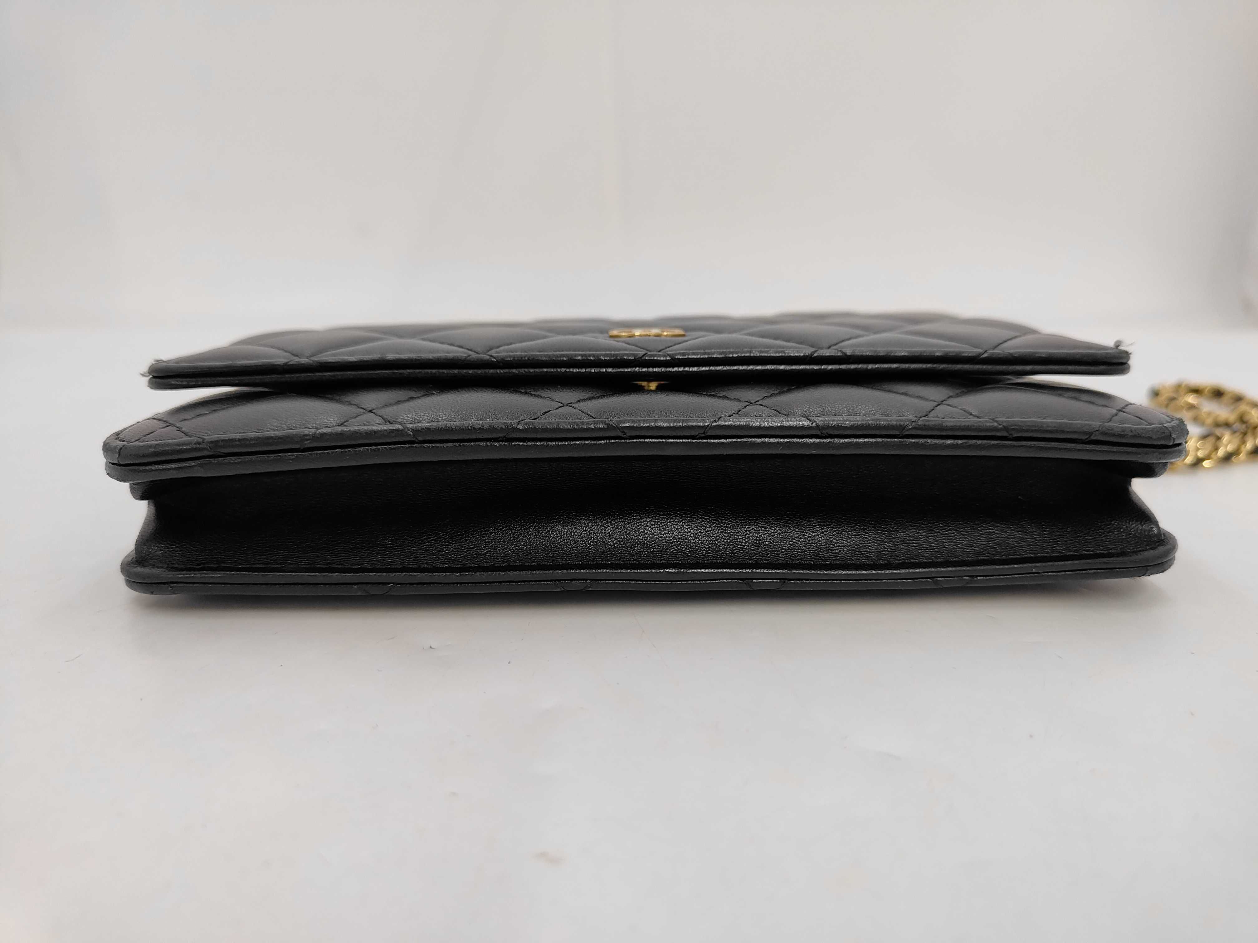 Lambskin Matelassé Chain Wallet Shoulder Bag — view 5