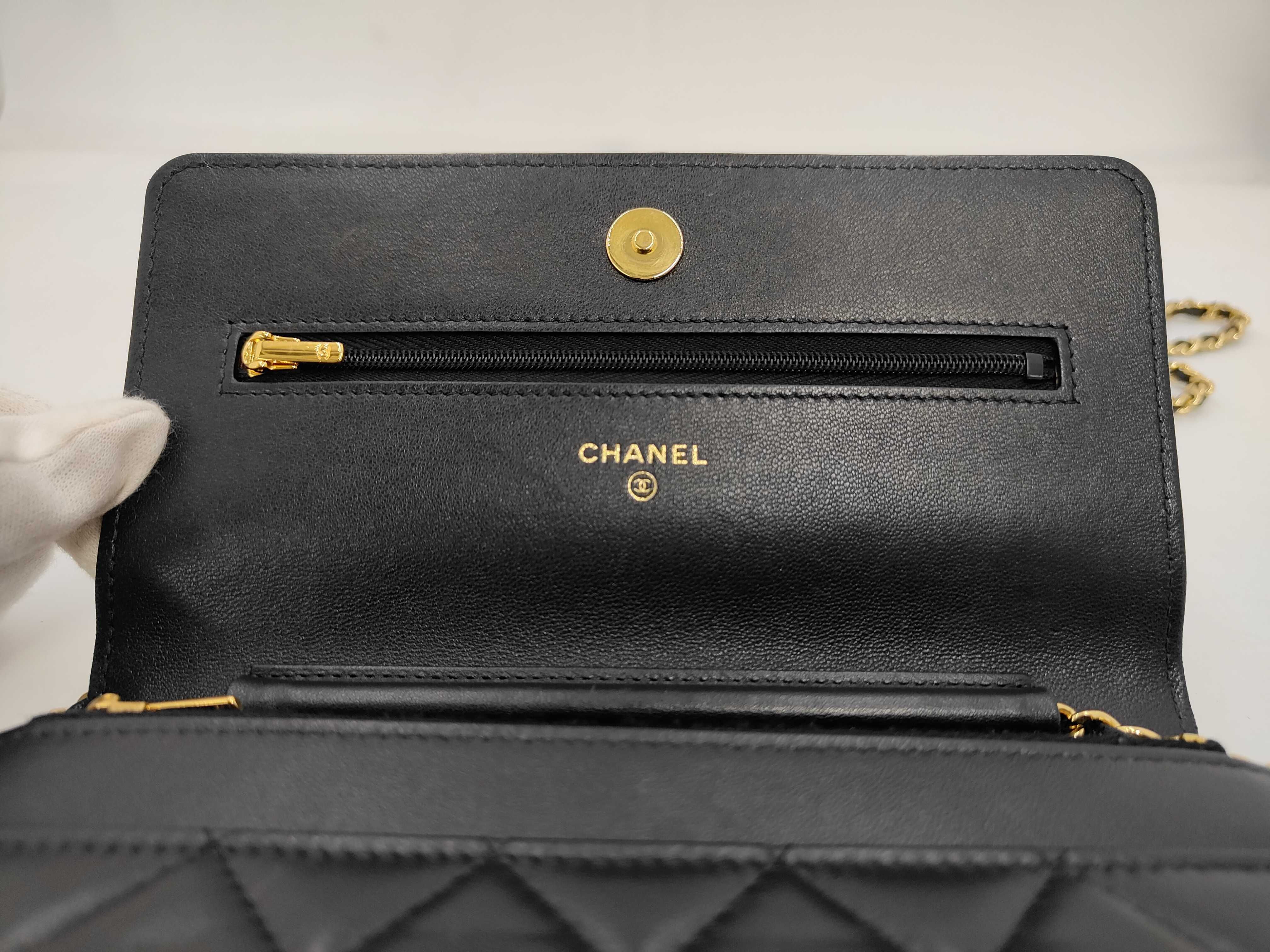 Lambskin Matelassé Chain Wallet Shoulder Bag — view 7