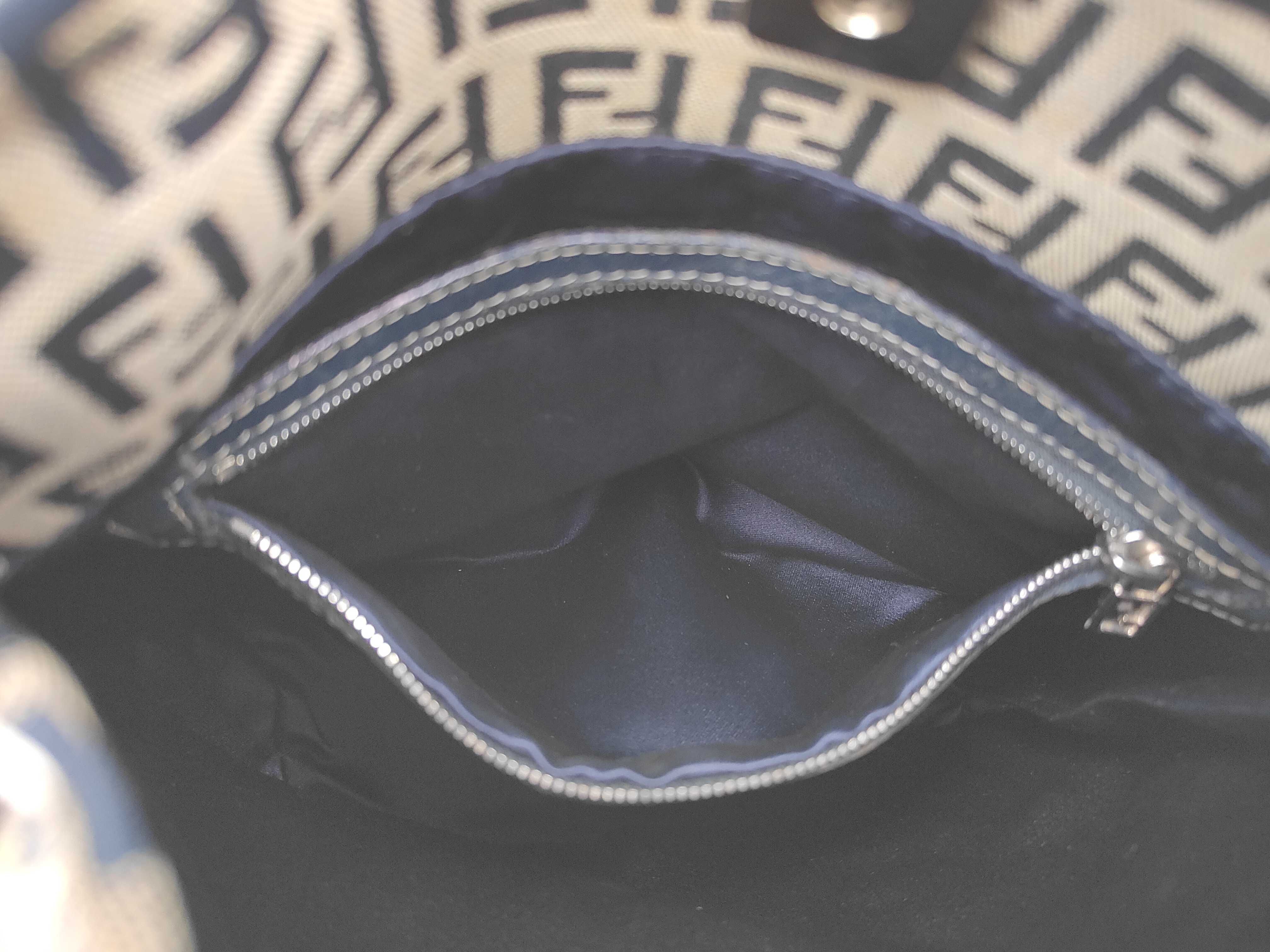 Zucchino Navy Shoulder Bag — view 8
