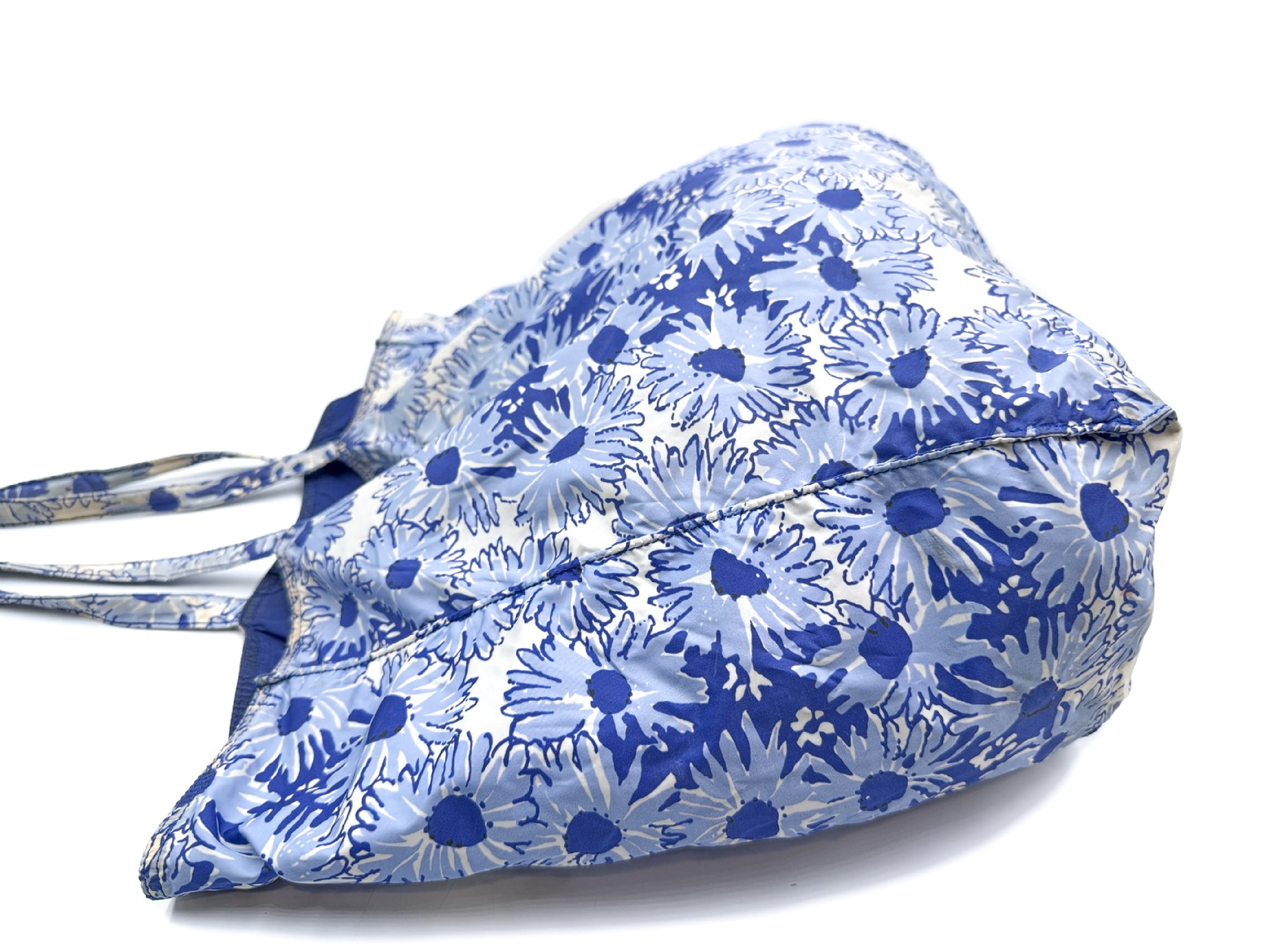 floral print triangular plate nylon tote bag — view 3