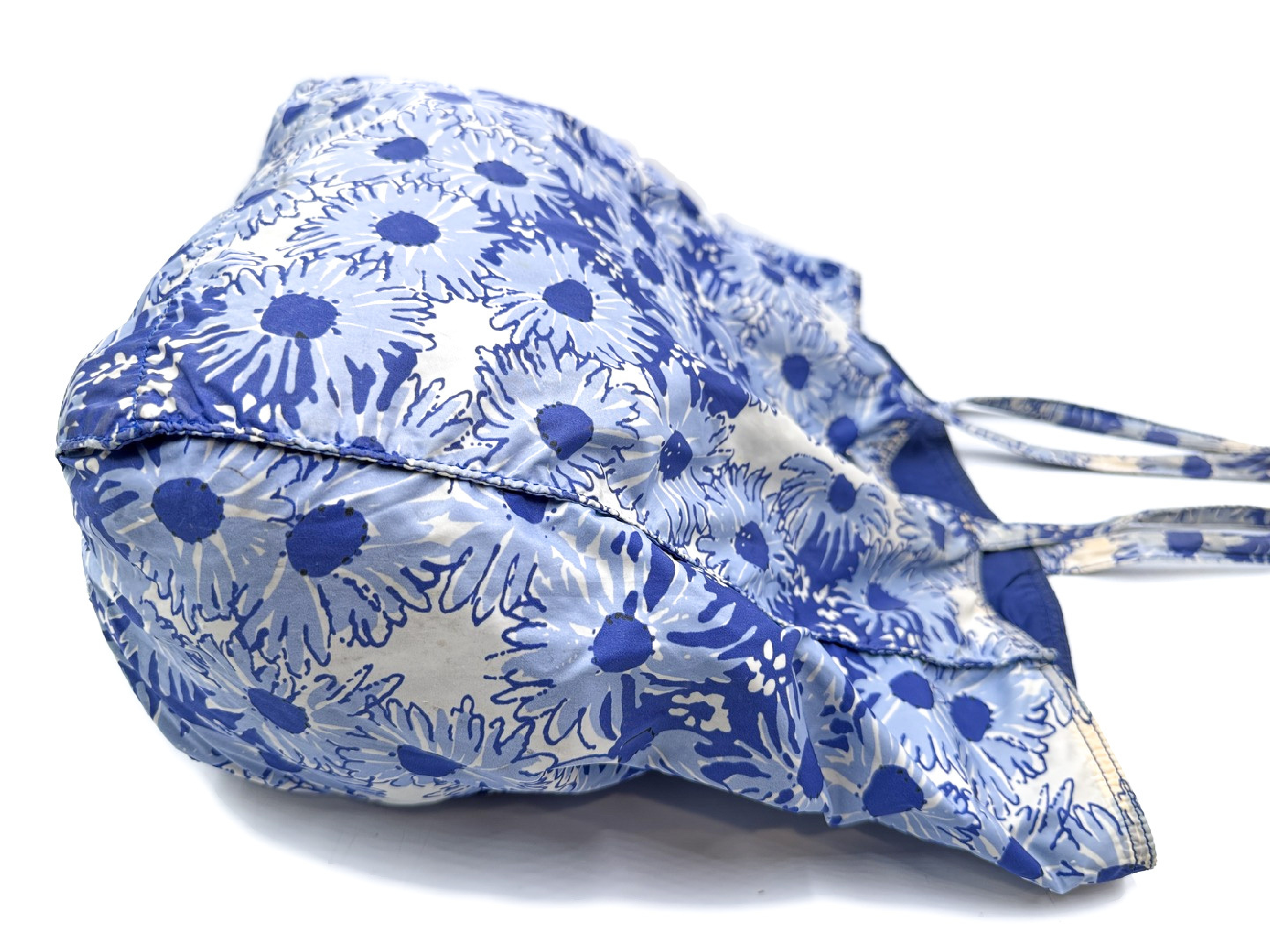 floral print triangular plate nylon tote bag — view 4