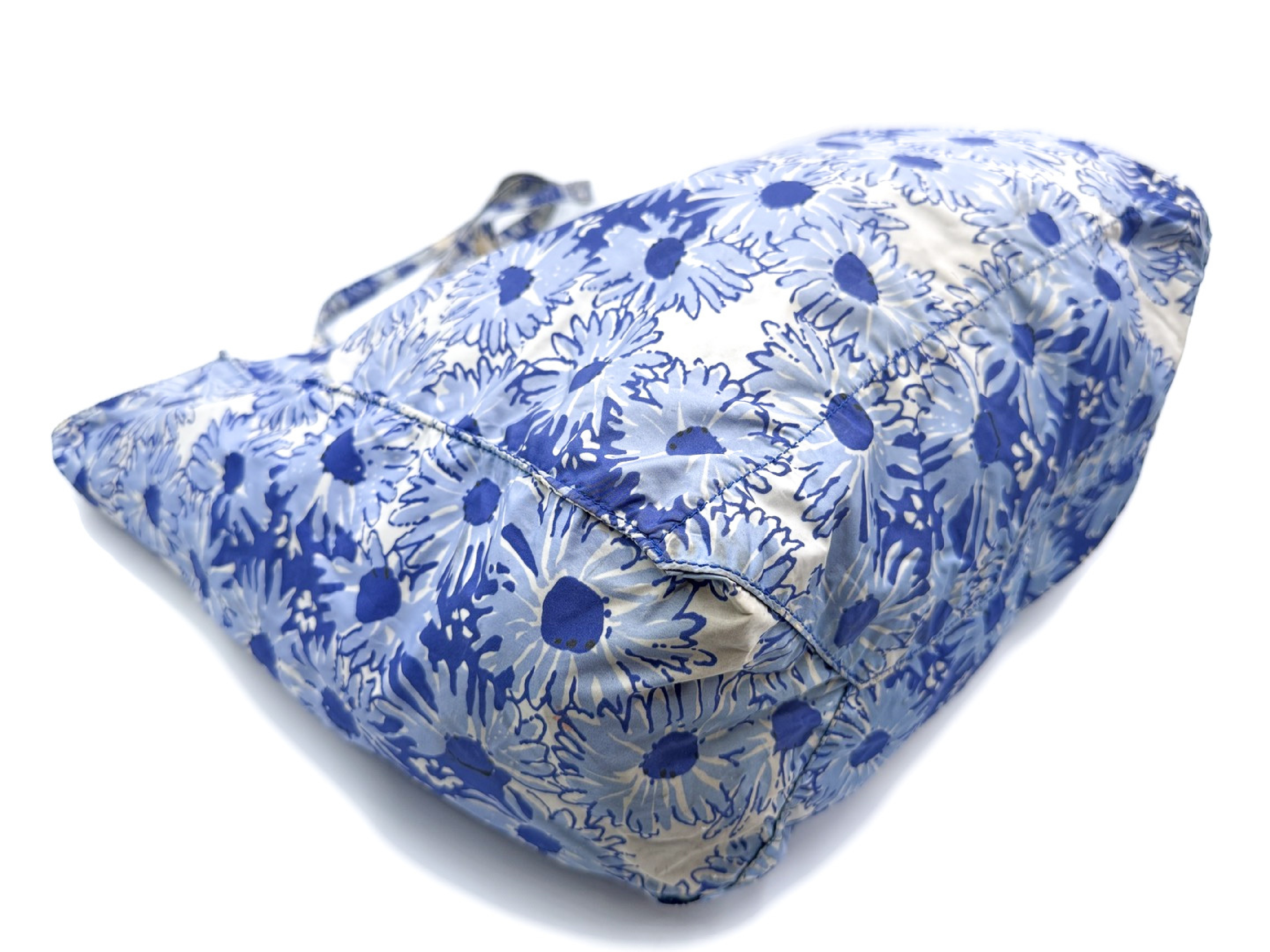 floral print triangular plate nylon tote bag — view 5