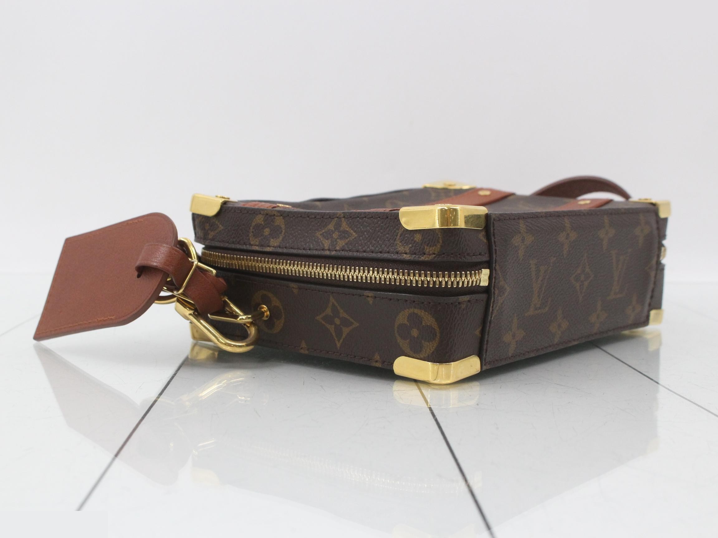 NBA Collaboration Monogram Handle Soft Trunk Shoulder Bag — view 5