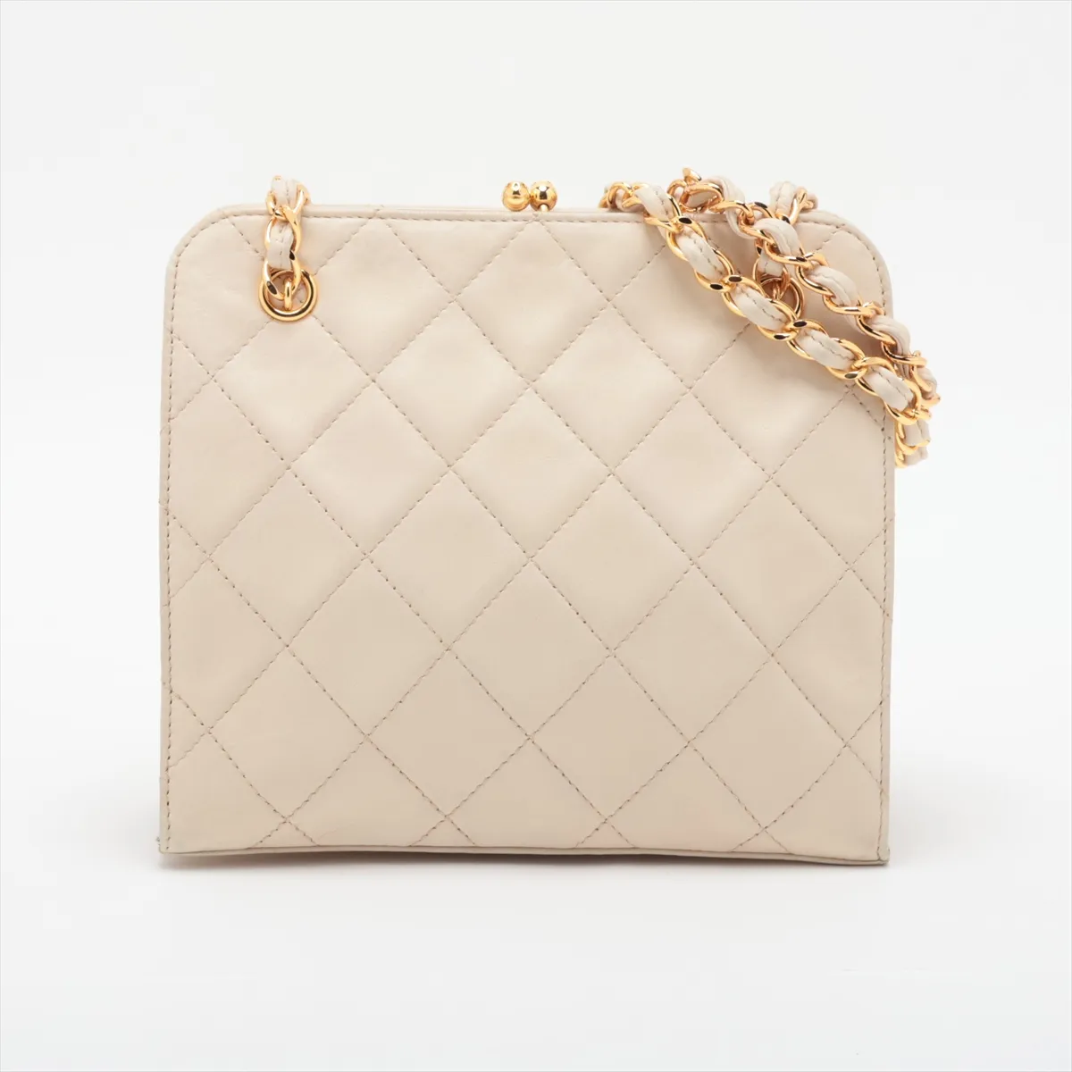 Matelassé Lambskin Chain Shoulder Bag, Kiss-lock Closure, White, Gold Hardware, 4232235, Series 4